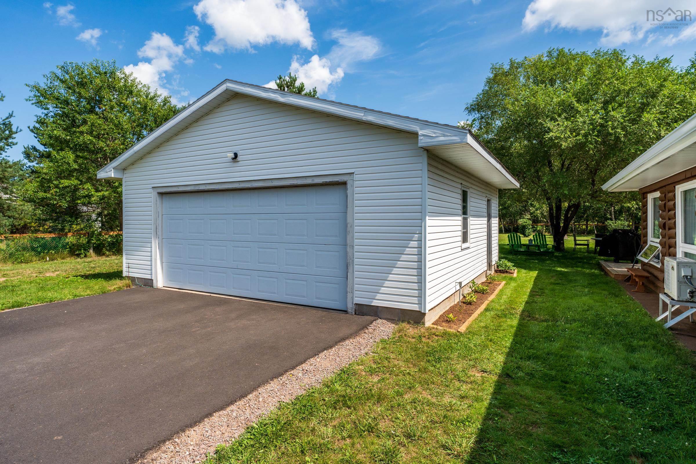 $439,000.00: 9494 Highway 10, Nictaux