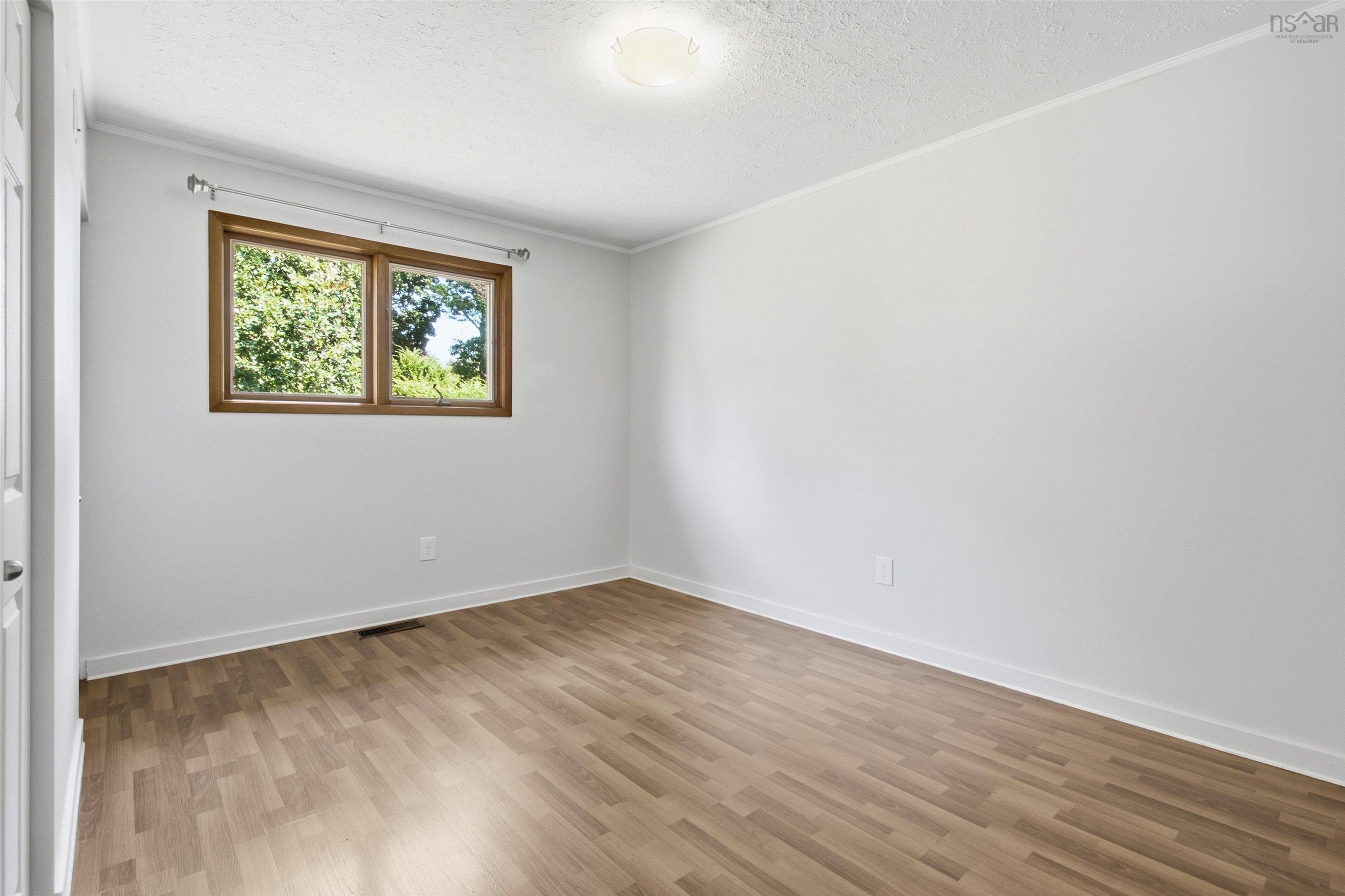 $449,000.00: 33 Inverary Drive, Dartmouth