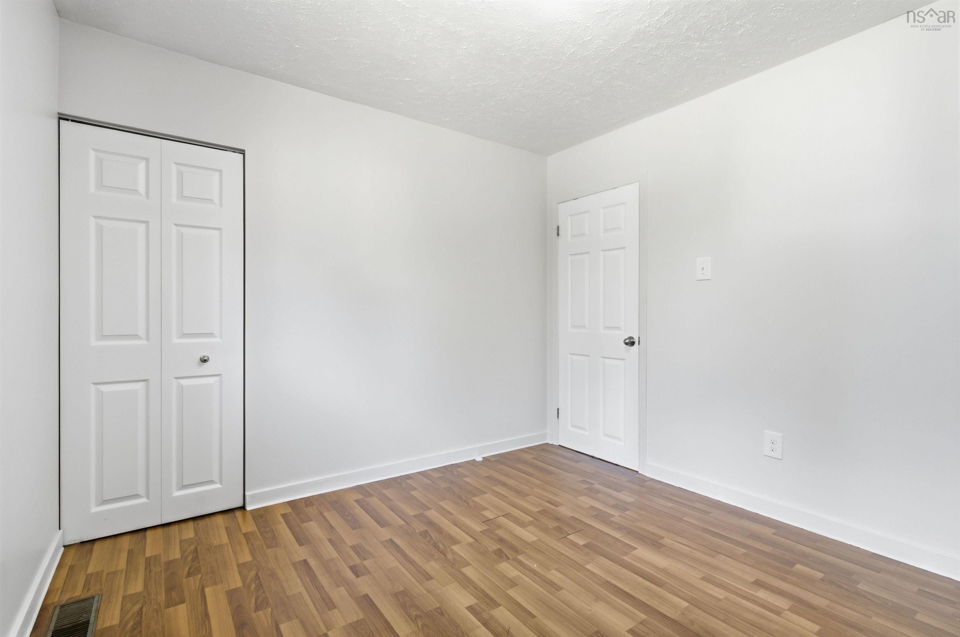 $449,000.00: 33 Inverary Drive, Dartmouth