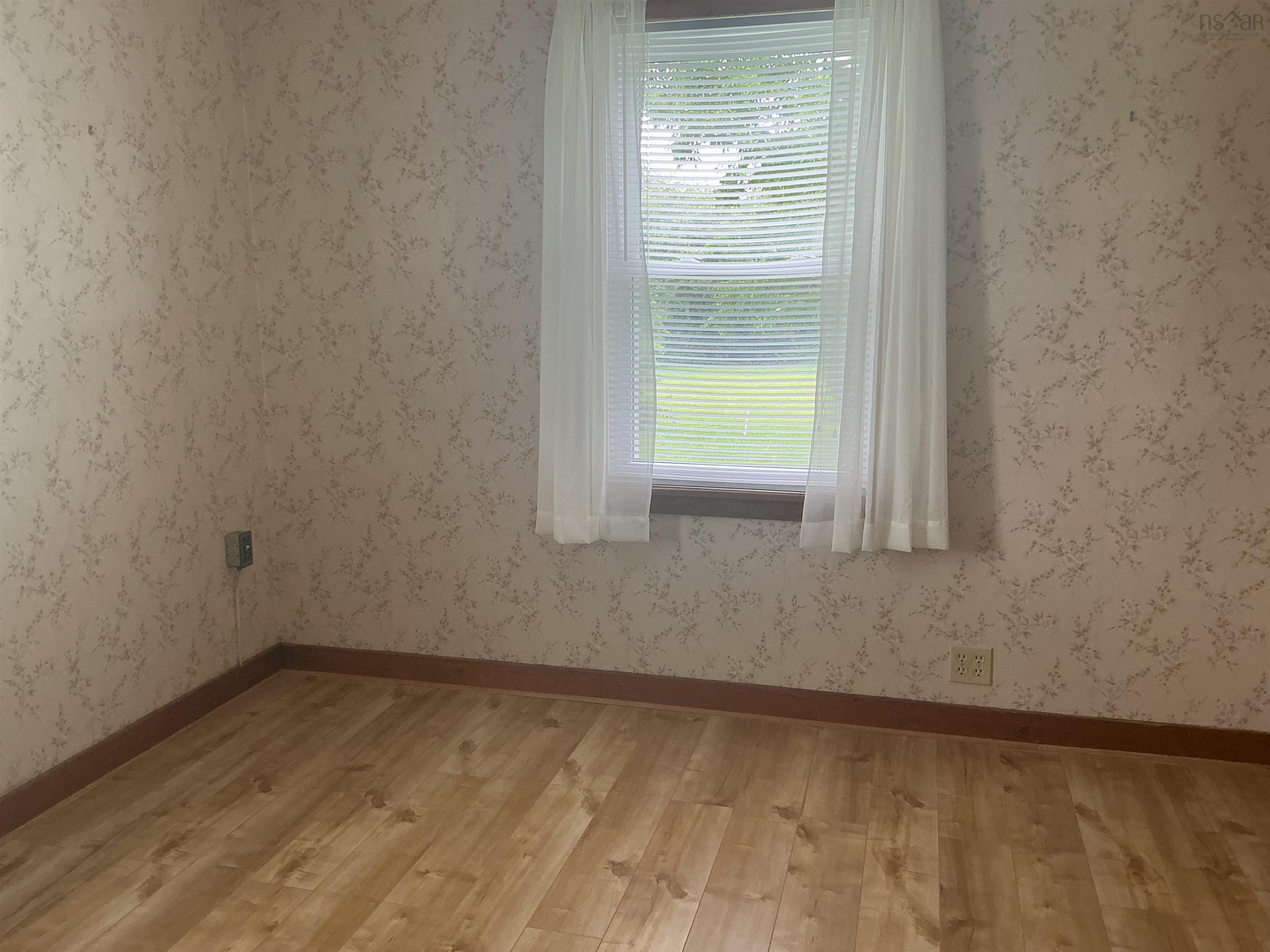 $269,900.00: 21 Elm Street, Brooklyn