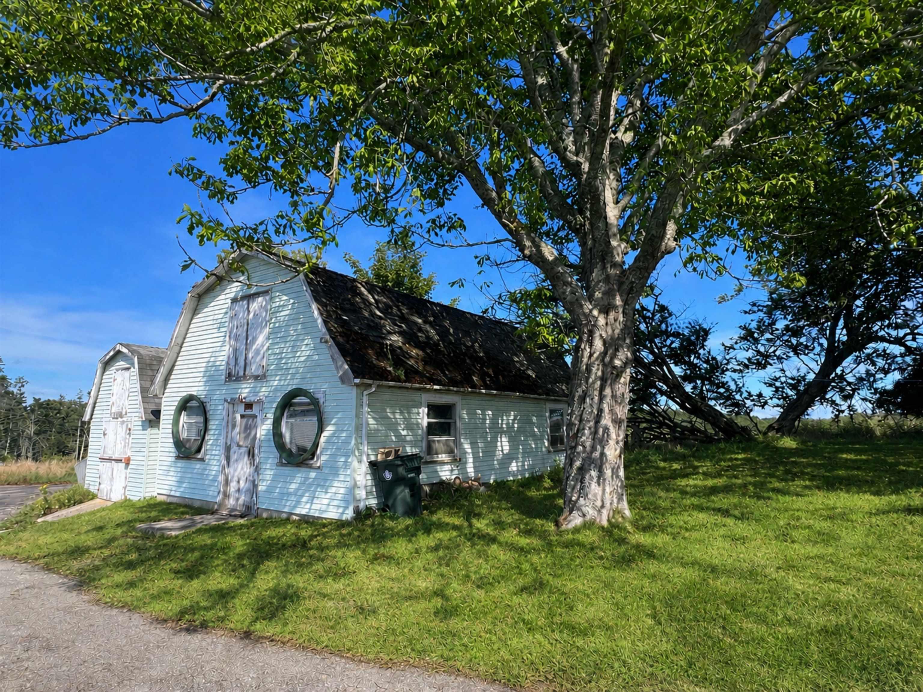 $390,000.00: 355 Pleasant Street, Yarmouth