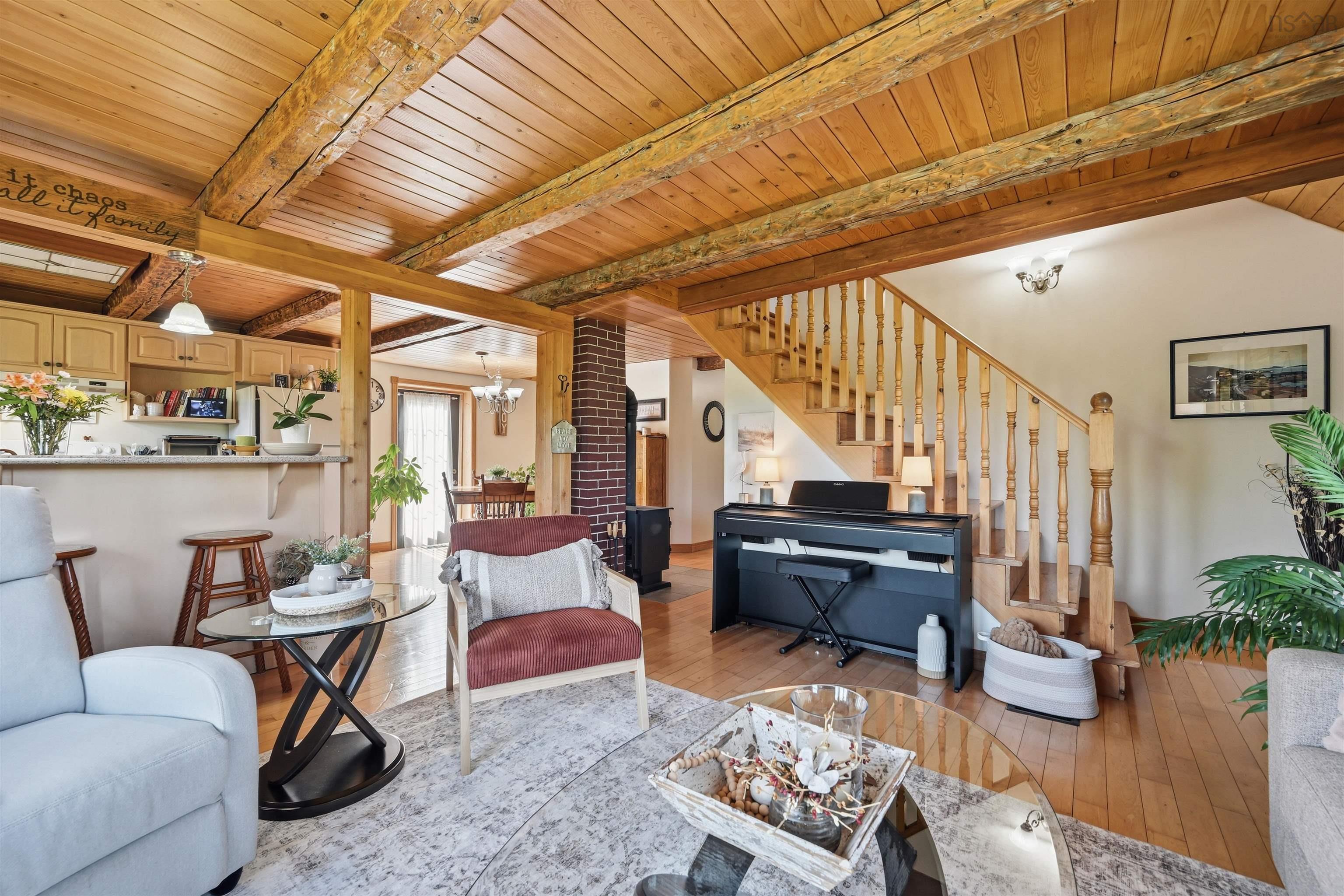$405,000.00: 96 Smeltzer Road, Upper Vaughan