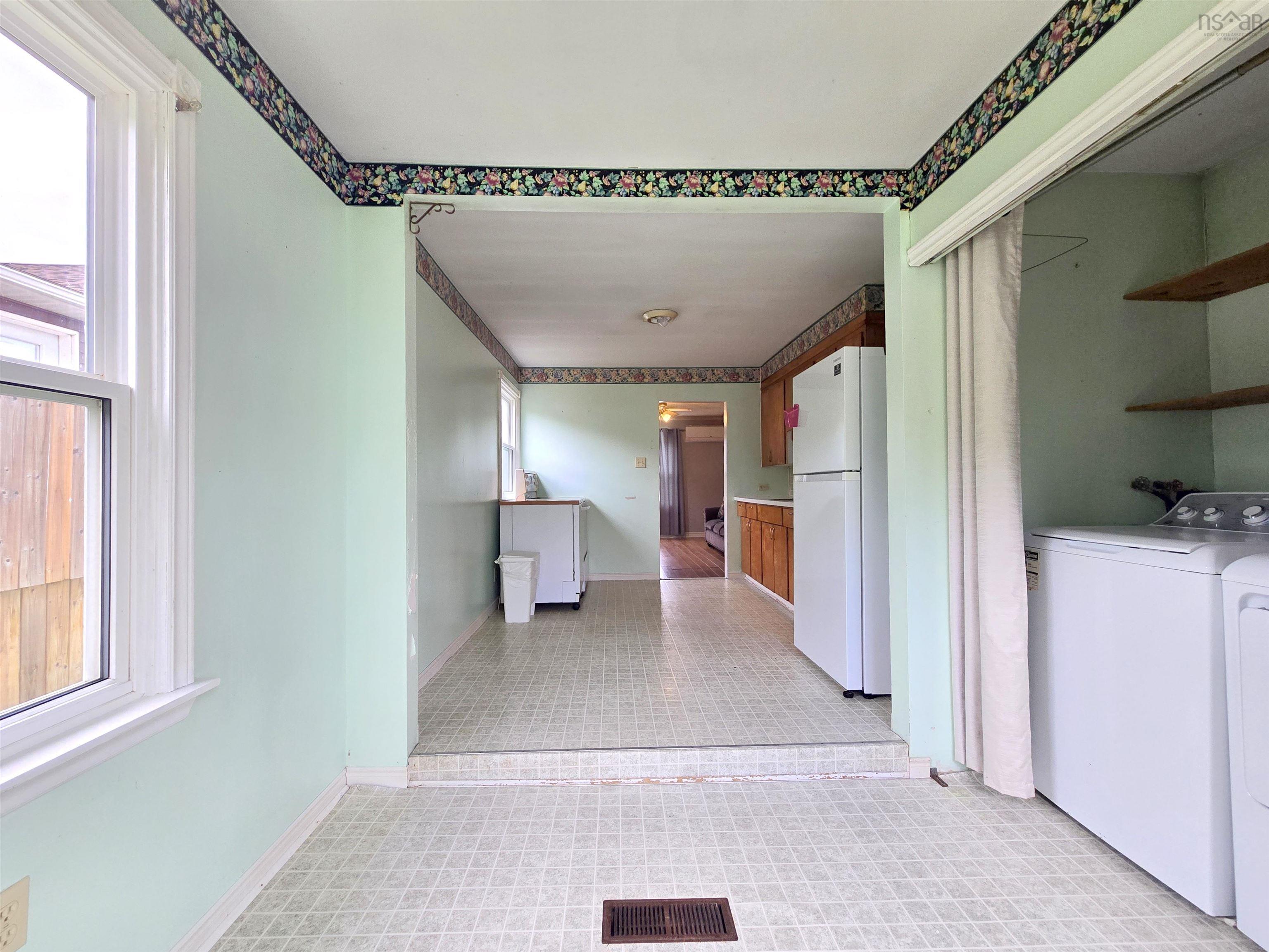 $164,900.00: 32 Poplar Street, Amherst