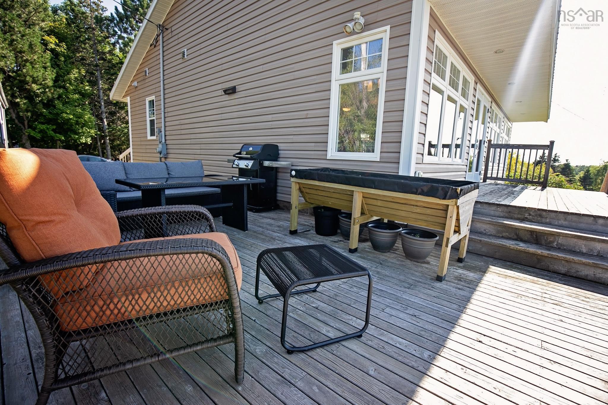 $399,900.00: 14 Roy Haines Lane, Amherst Shore