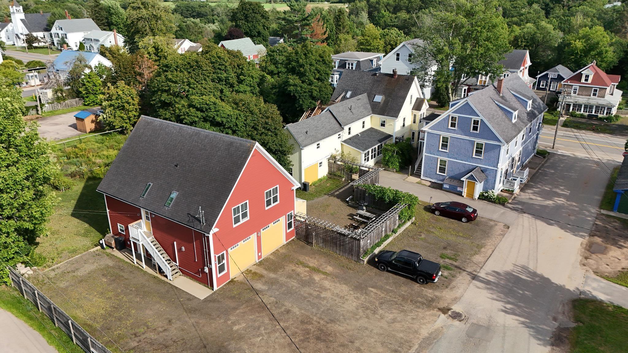 $1,425,000.00: 469 Main St Street, Lawrencetown