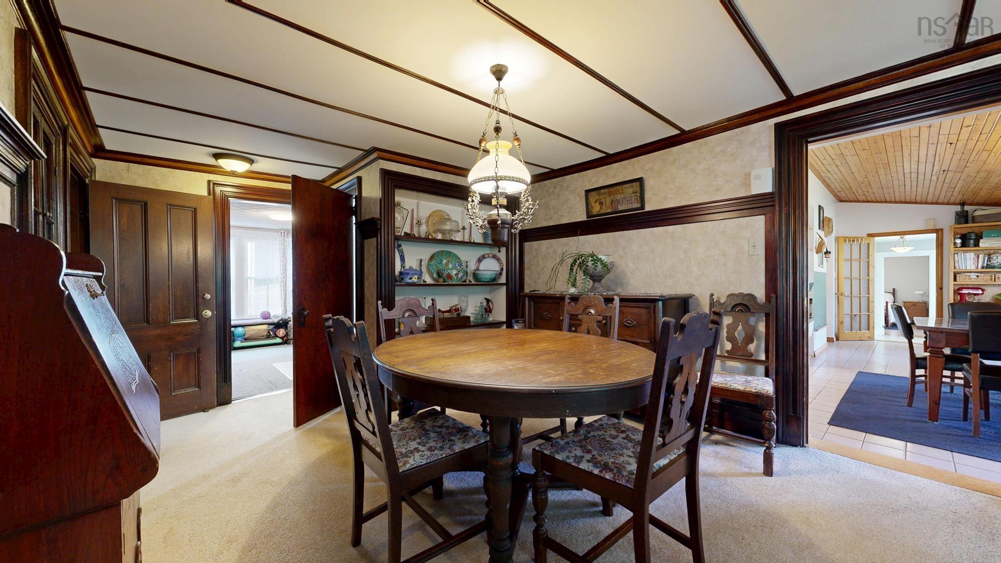$1,425,000.00: 469 Main St Street, Lawrencetown