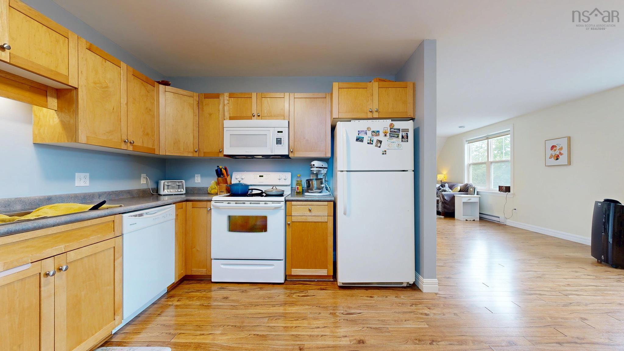 $1,425,000.00: 469 Main St Street, Lawrencetown
