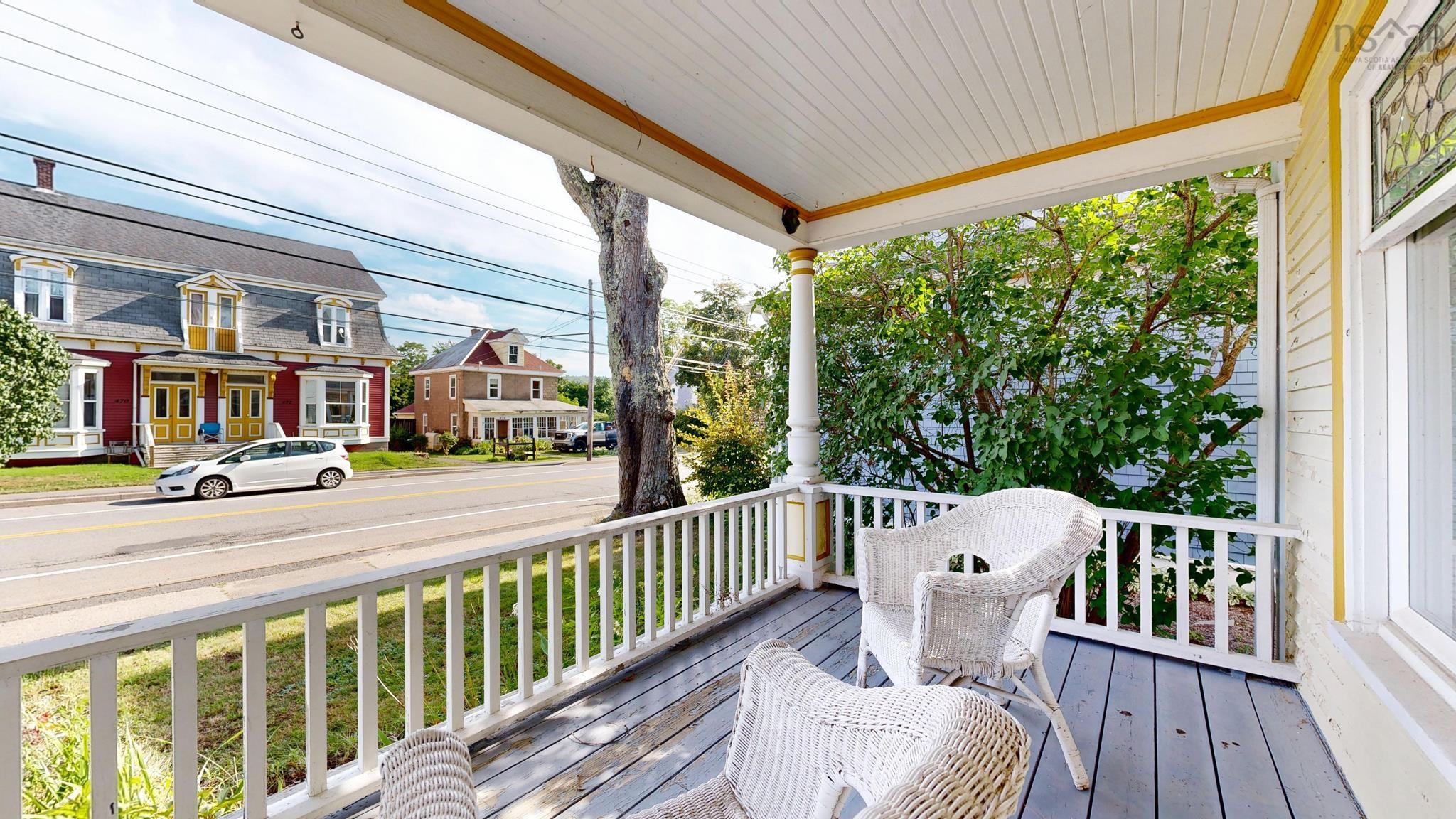 $1,425,000.00: 469 Main St Street, Lawrencetown
