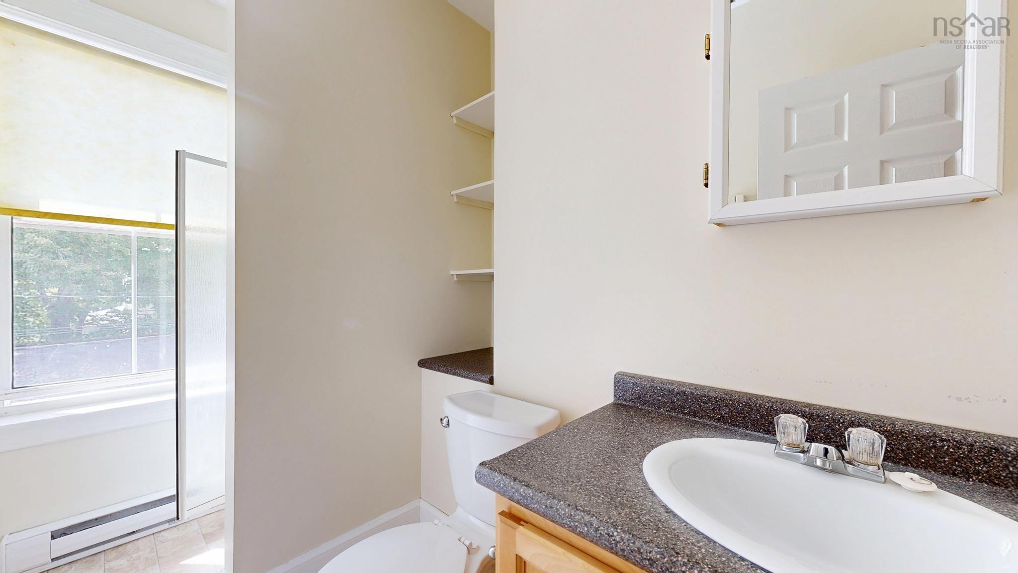 $1,425,000.00: 469 Main St Street, Lawrencetown