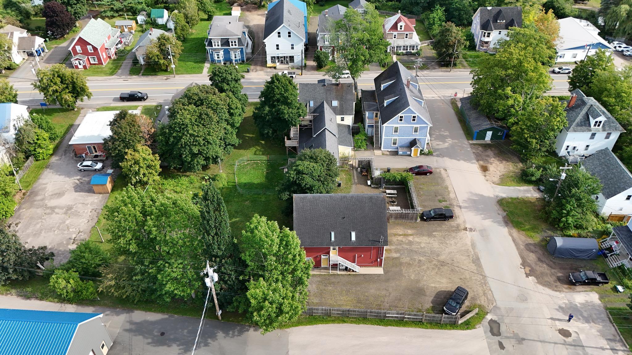 $1,425,000.00: 469 Main St Street, Lawrencetown