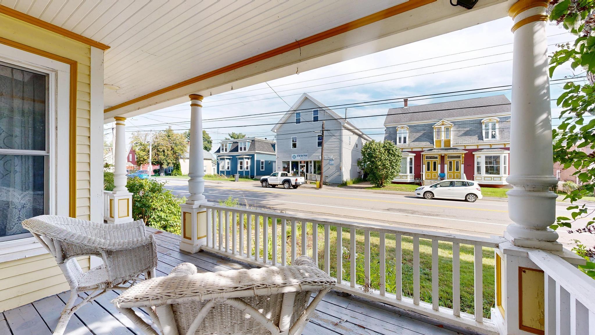 $1,425,000.00: 469 Main St Street, Lawrencetown