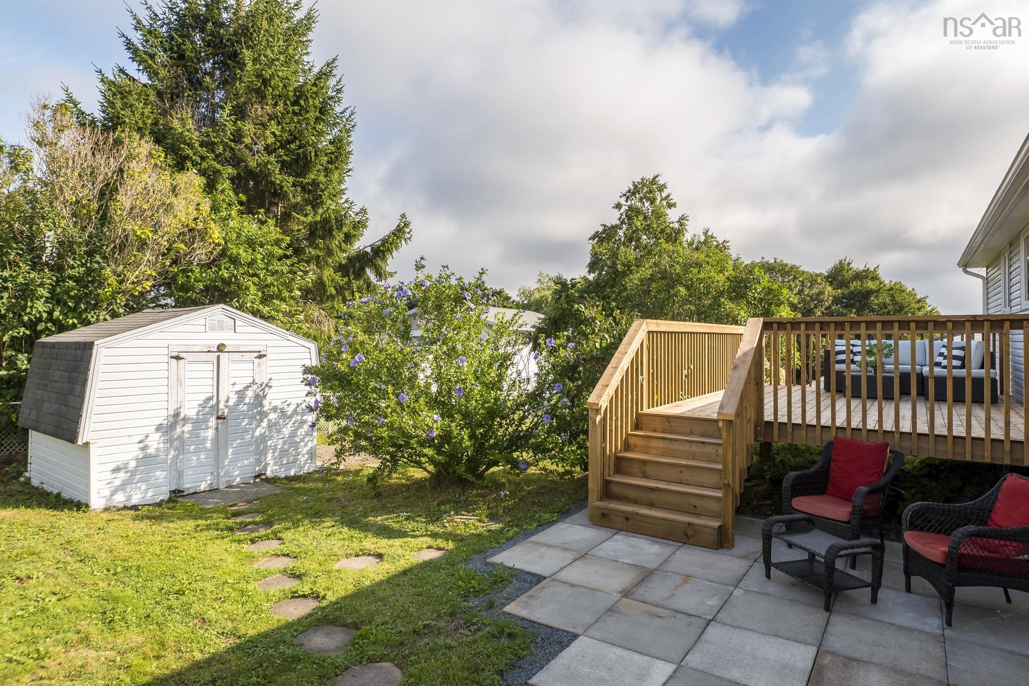 $549,900.00: 24 Gander Avenue, Lake Loon