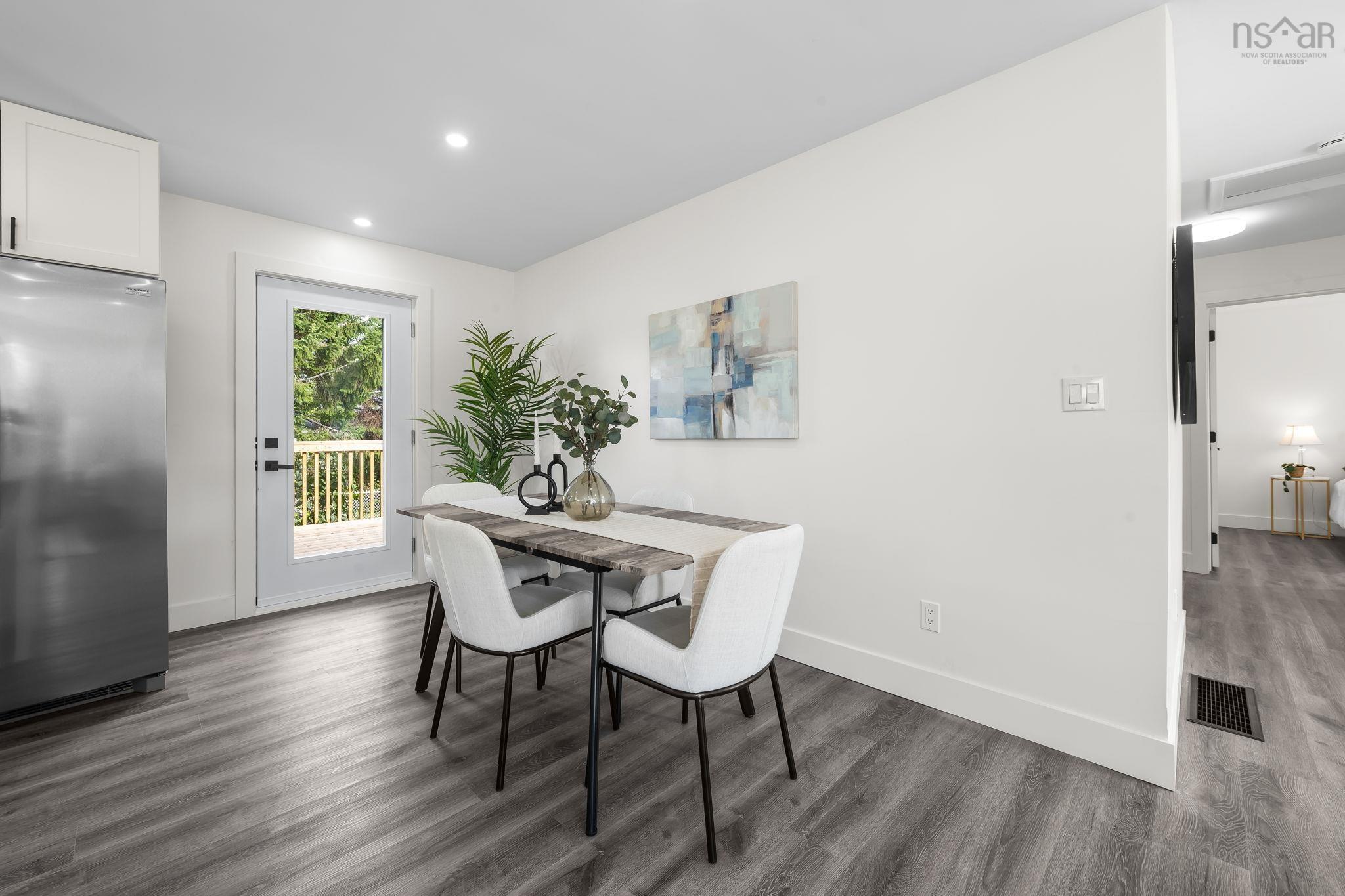$549,900.00: 24 Gander Avenue, Lake Loon