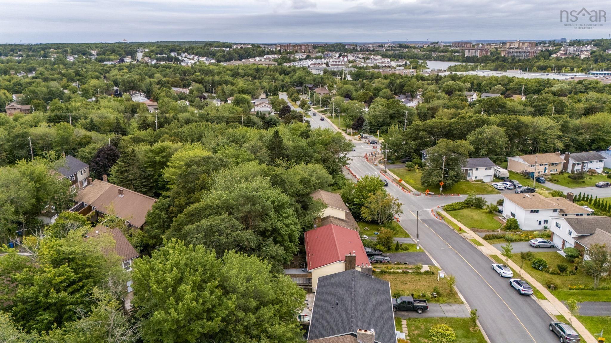 $599,900.00: 42 Spring Avenue Avenue, Dartmouth