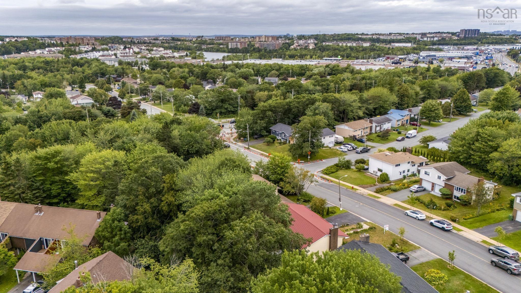 $599,900.00: 42 Spring Avenue Avenue, Dartmouth