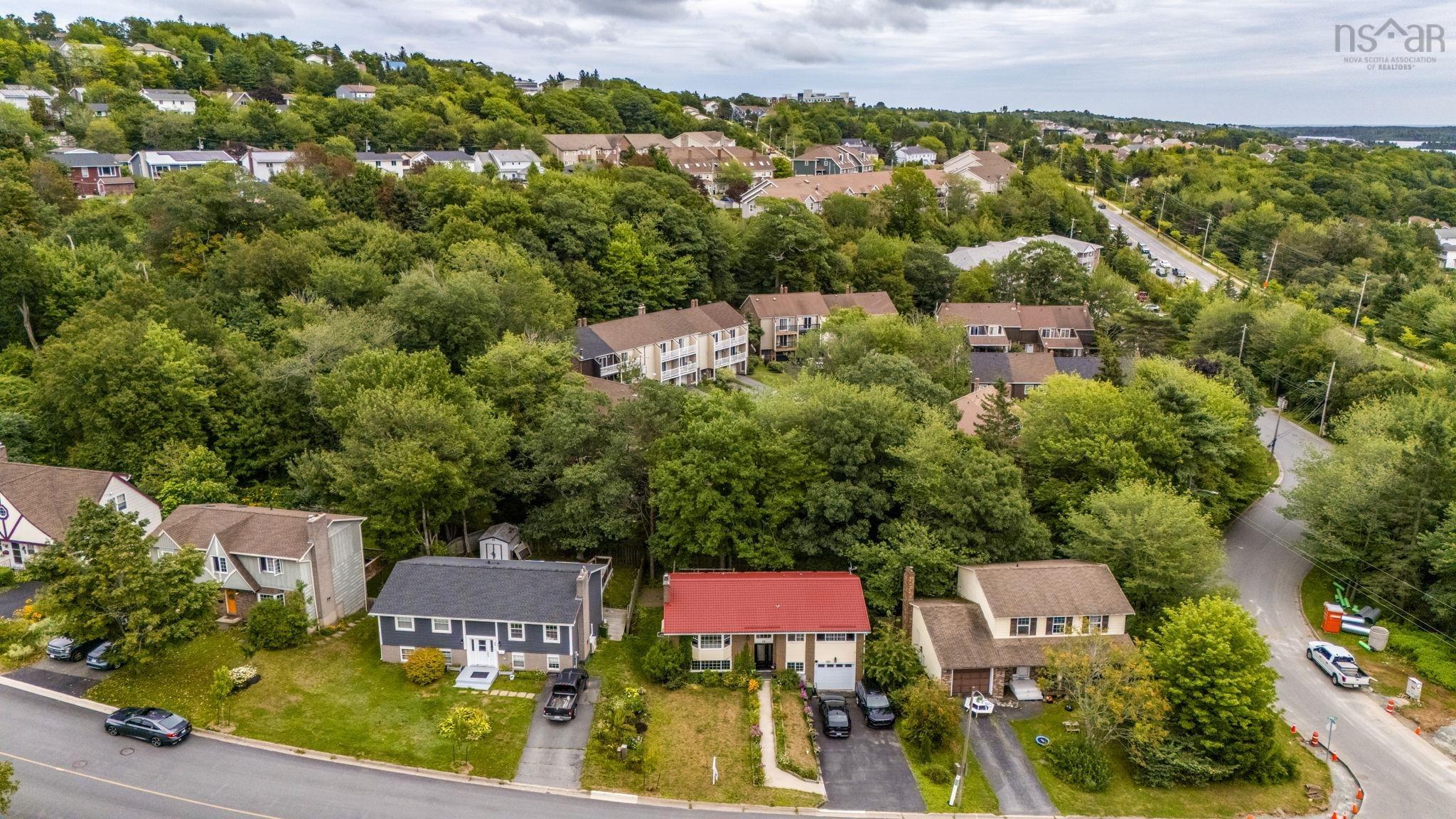 $599,900.00: 42 Spring Avenue Avenue, Dartmouth