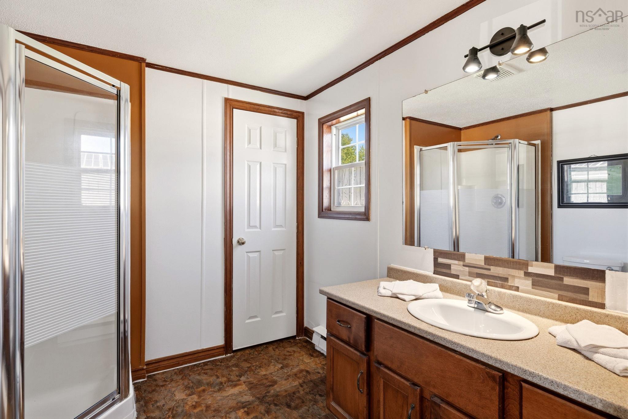 $279,900.00: 267 Circle Drive, Lake Echo