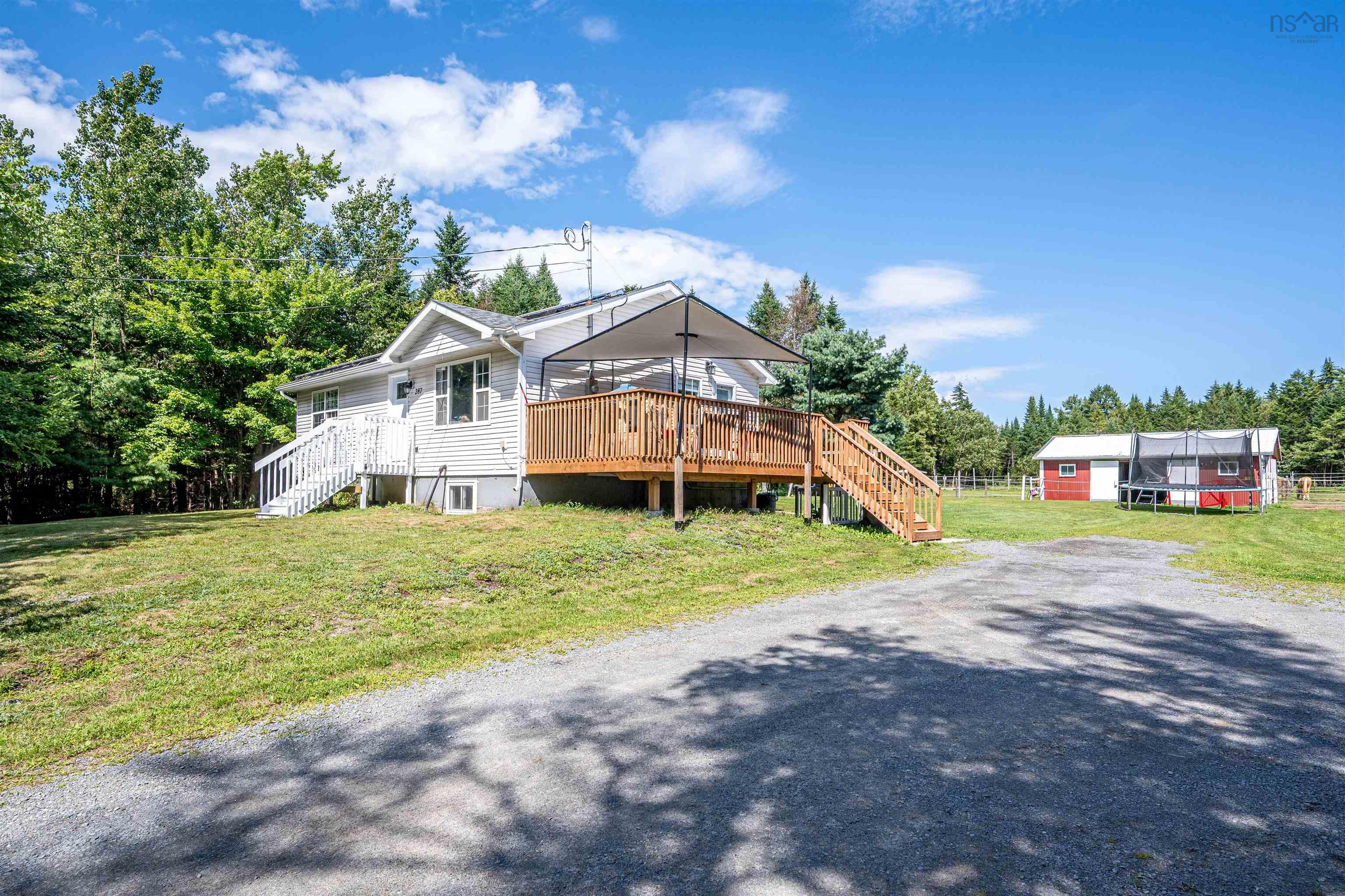 $749,900.00: 287 Highway 1, Mount Uniacke