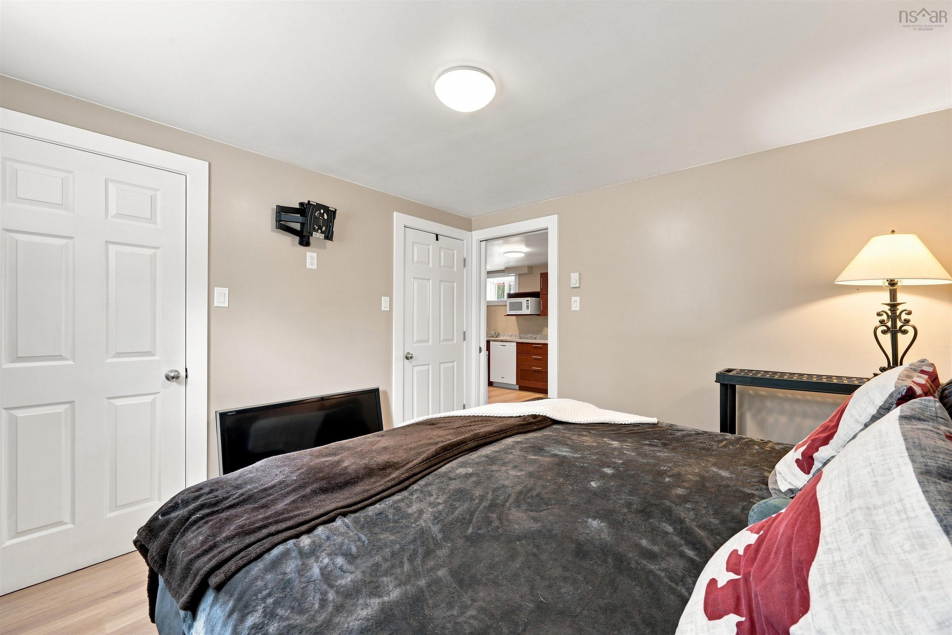 $749,900.00: 287 Highway 1, Mount Uniacke