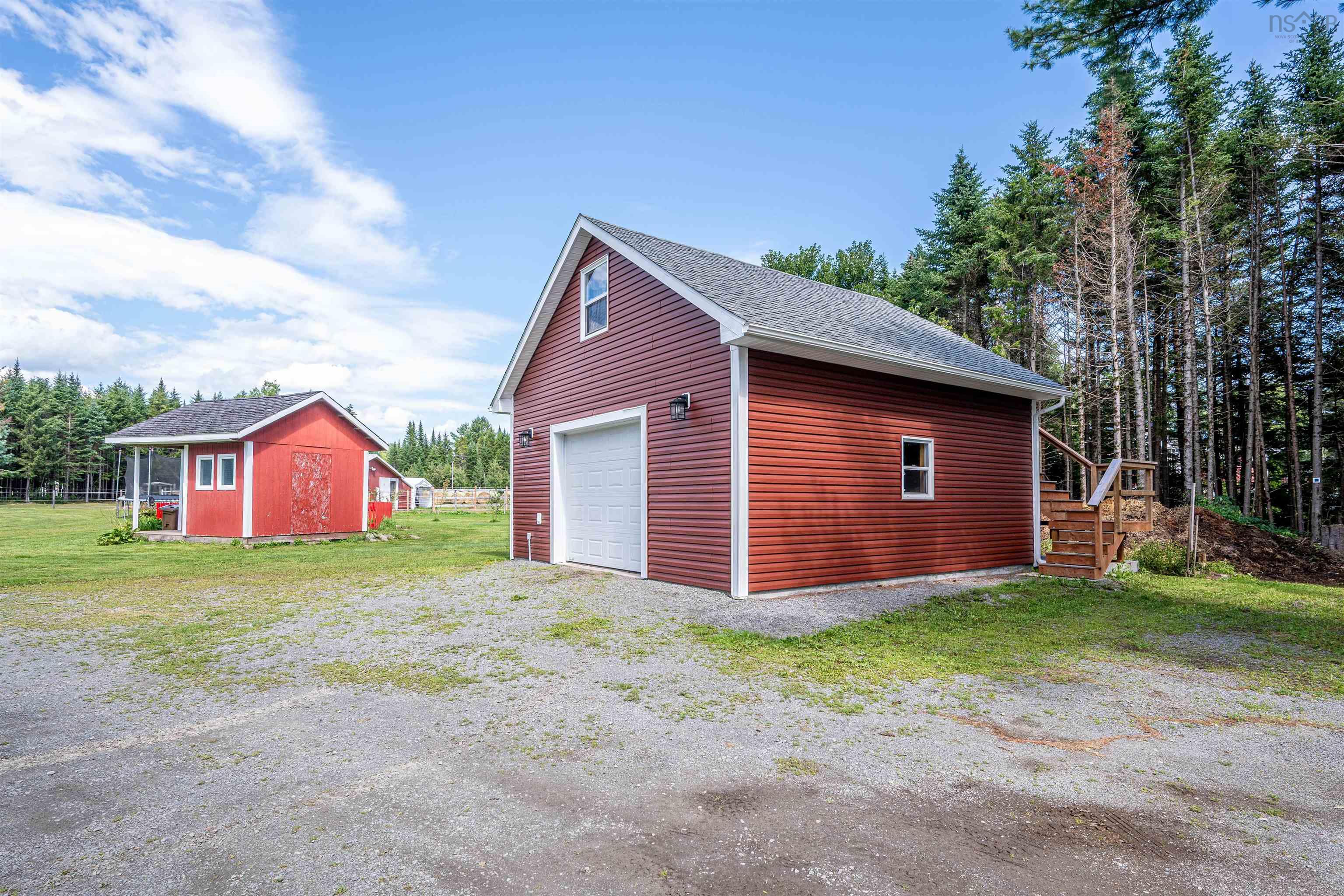 $749,900.00: 287 Highway 1, Mount Uniacke
