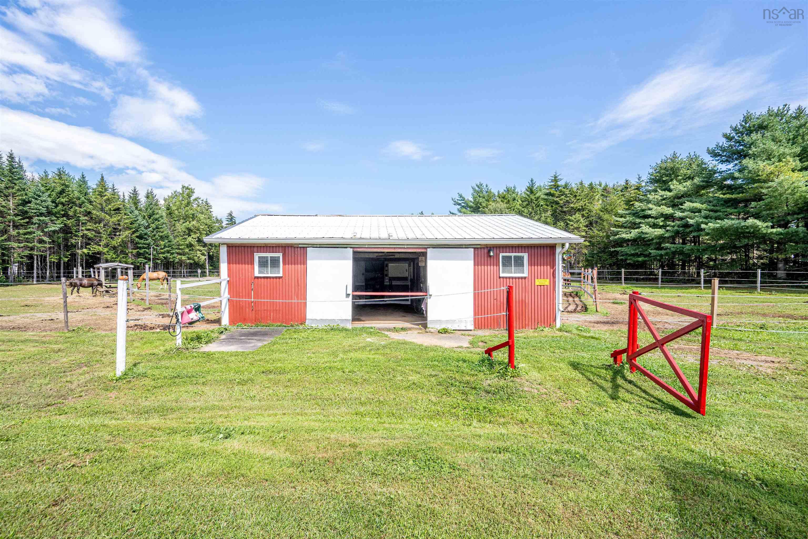$749,900.00: 287 Highway 1, Mount Uniacke