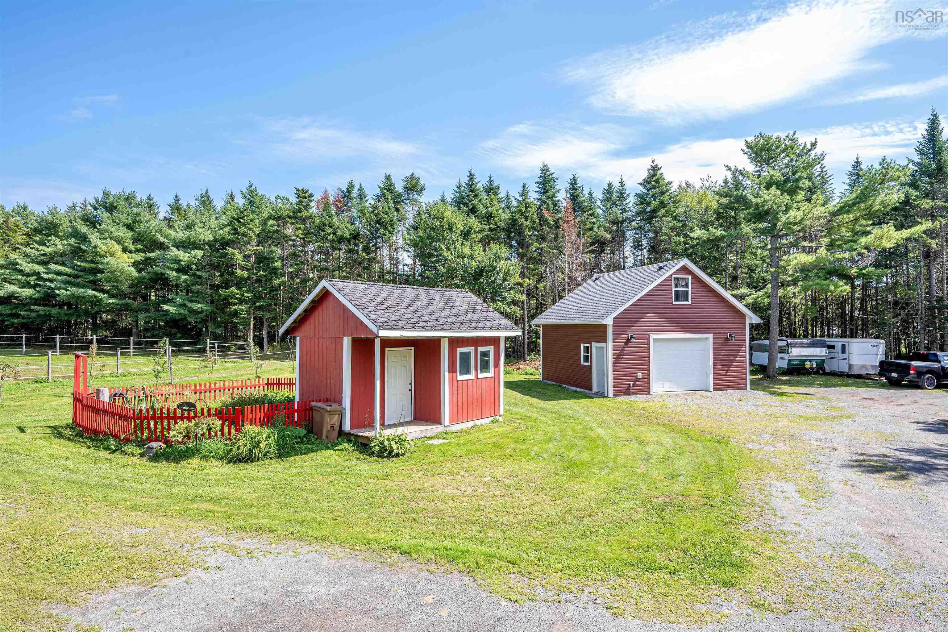 $749,900.00: 287 Highway 1, Mount Uniacke