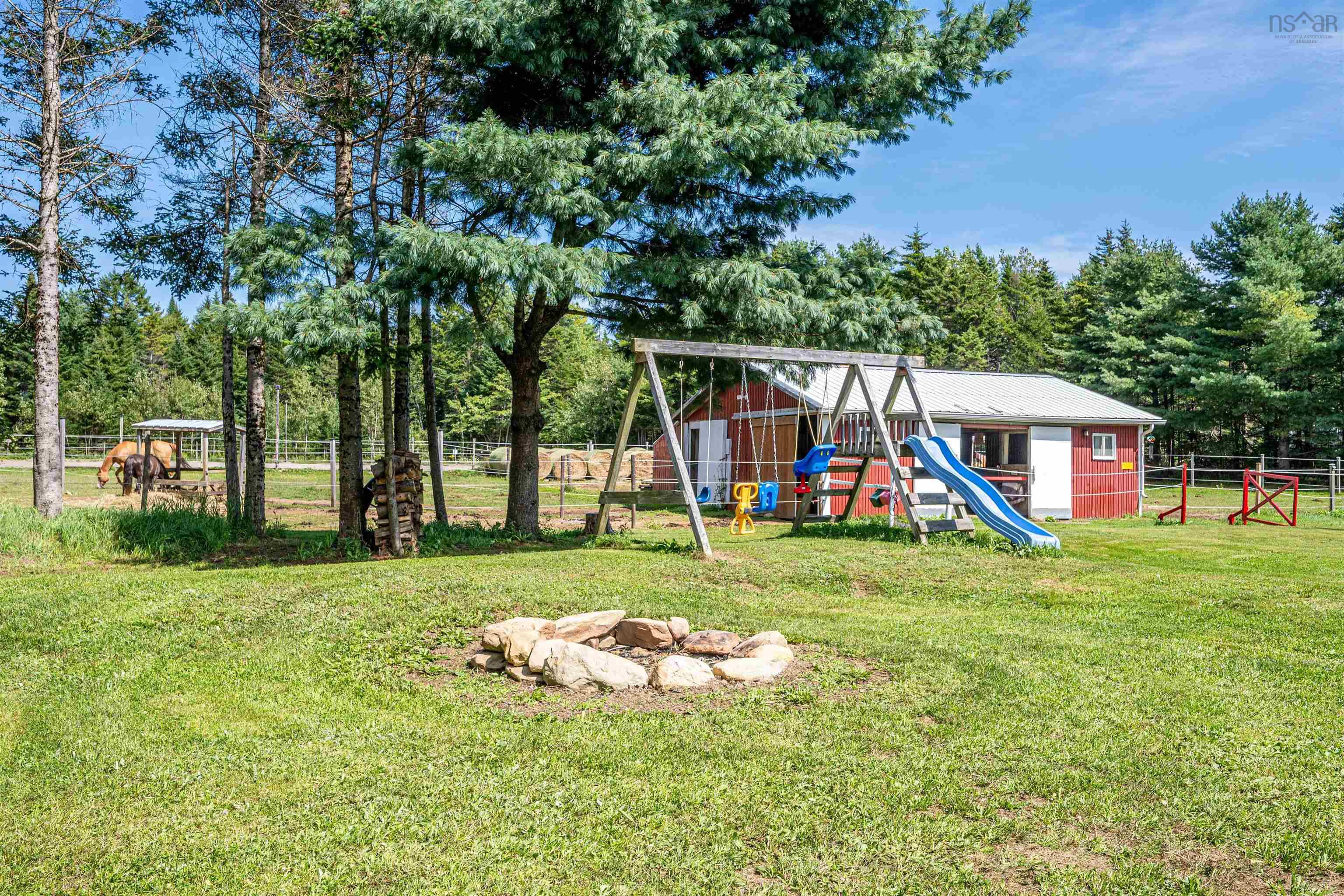 $749,900.00: 287 Highway 1, Mount Uniacke