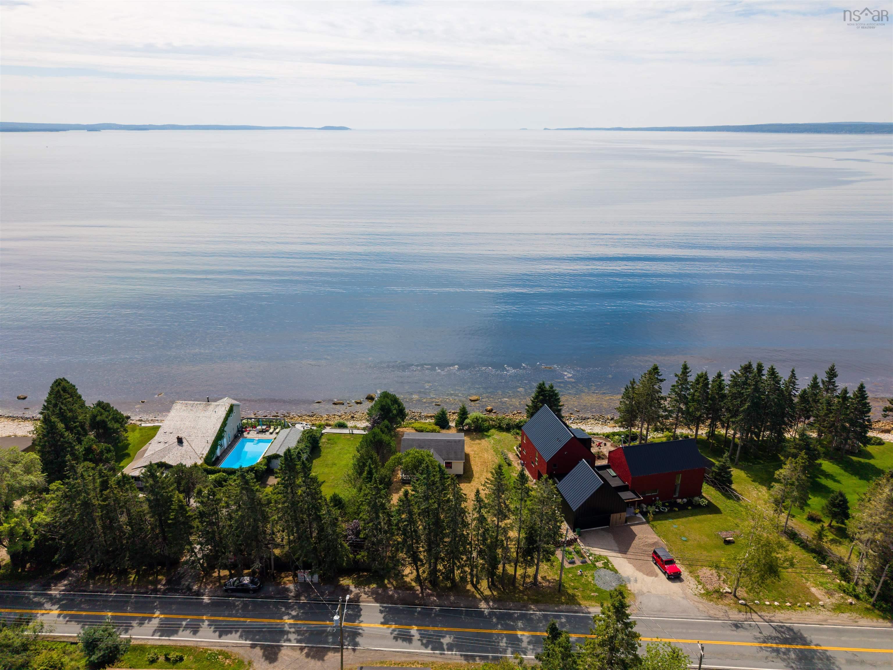 9136 St Margarets Bay Road, Queensland, NS (MLS 202621571)