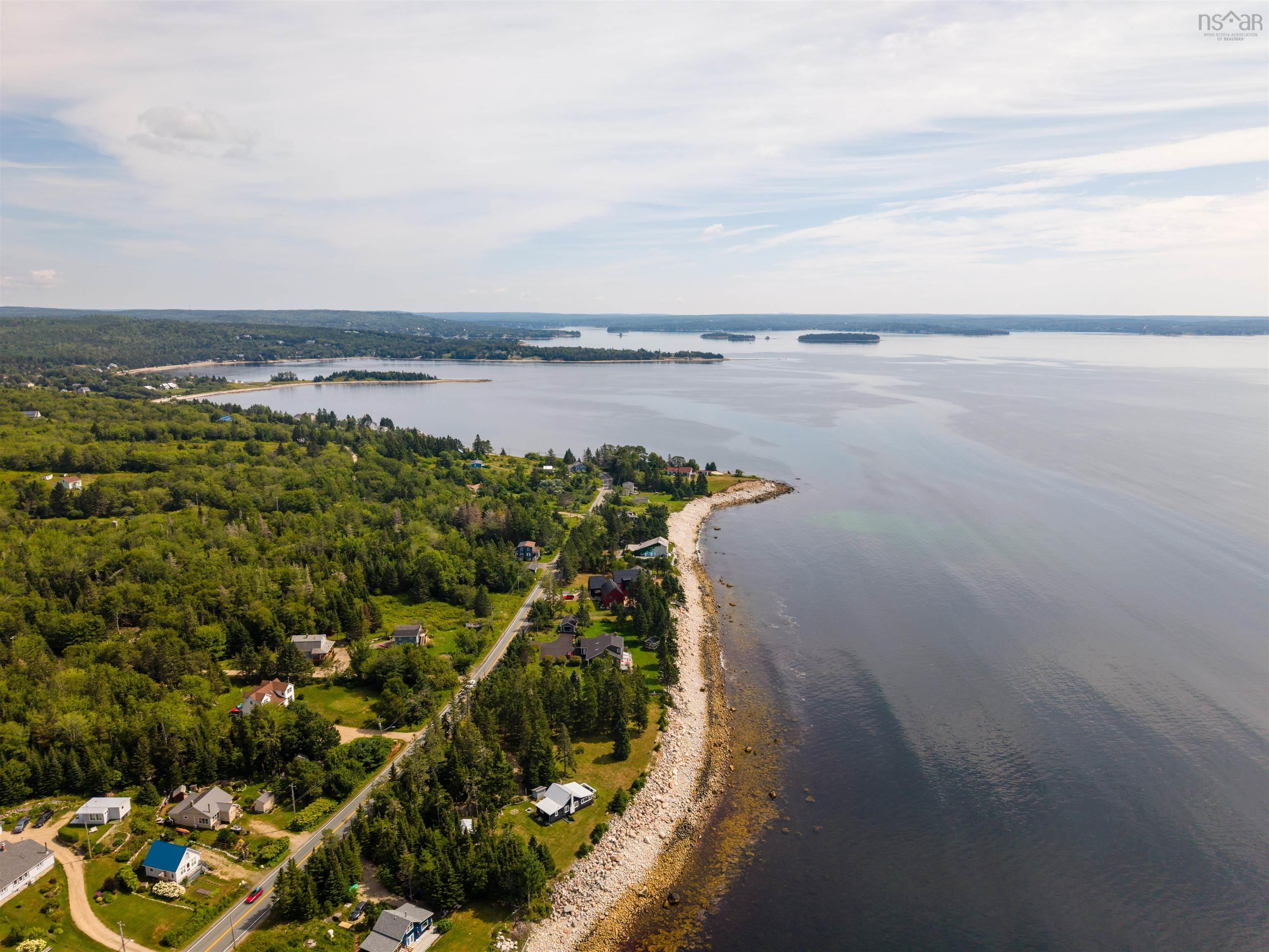9136 St Margarets Bay Road, Queensland, NS (MLS 202621571)