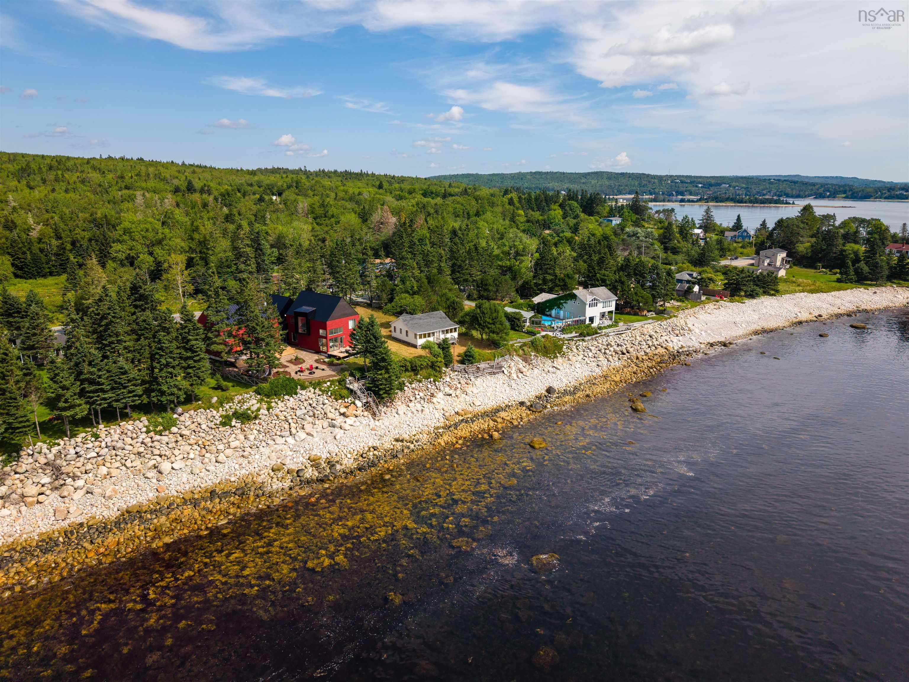 9136 St Margarets Bay Road, Queensland, NS (MLS 202621571)