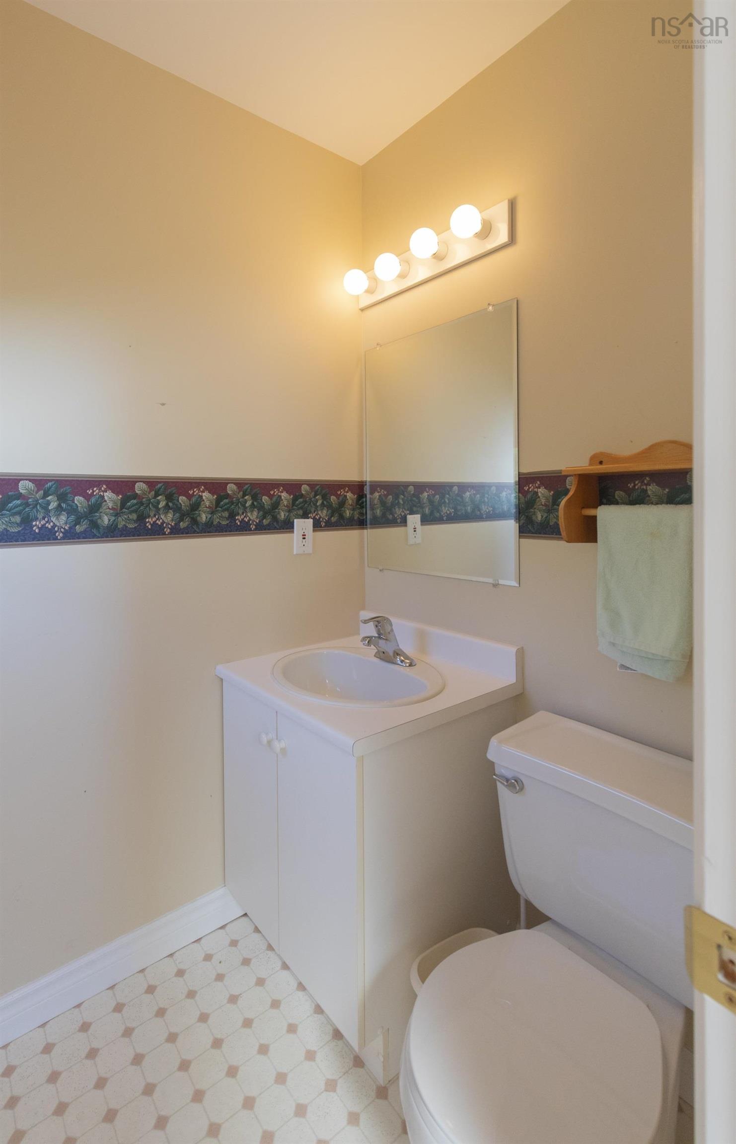 $349,900.00: 27 Willowbend Court, Bridgewater
