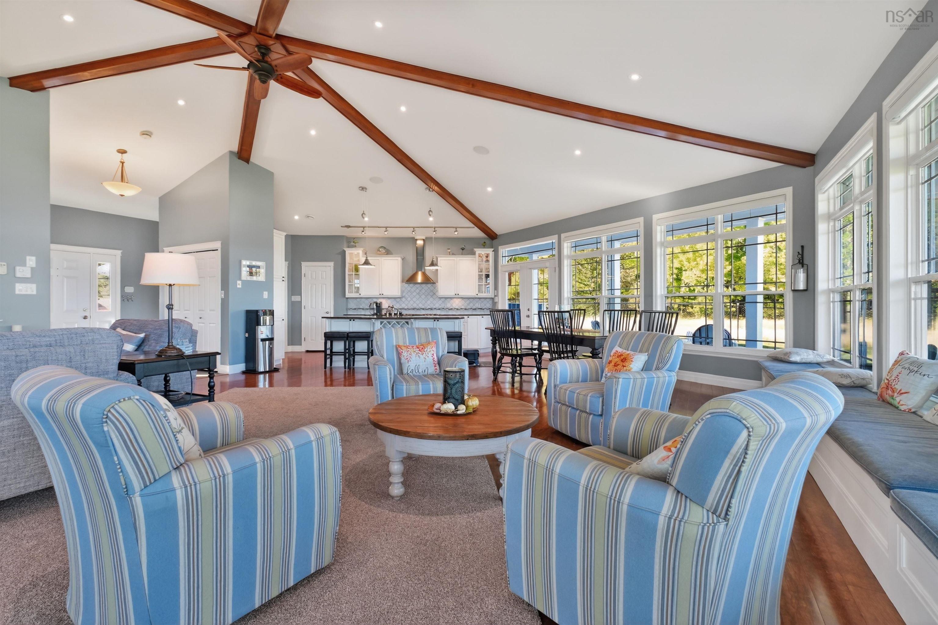 $1,000,000.00: 7914 East Bay Highway, Big Pond Centre