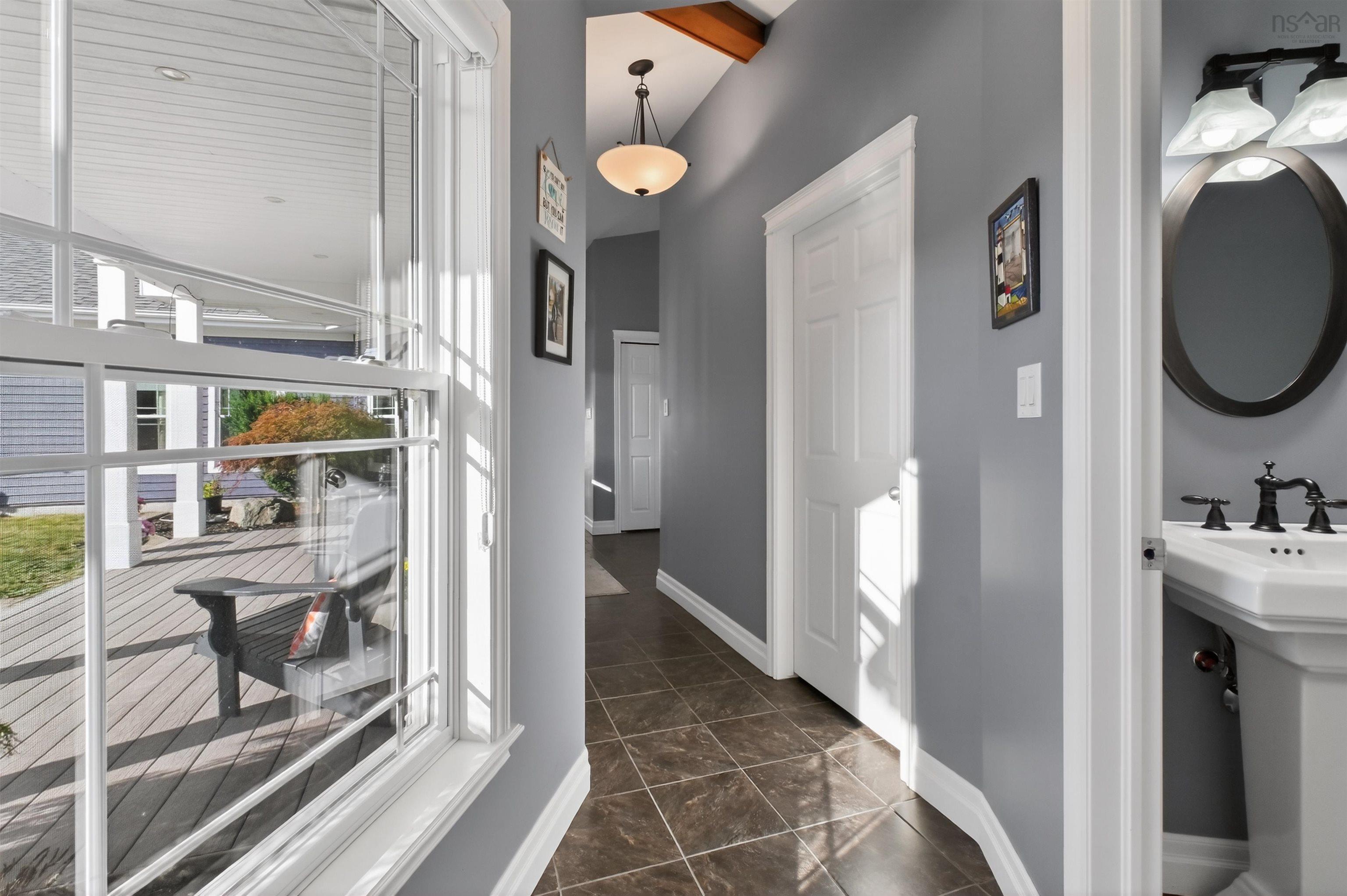 $1,000,000.00: 7914 East Bay Highway, Big Pond Centre