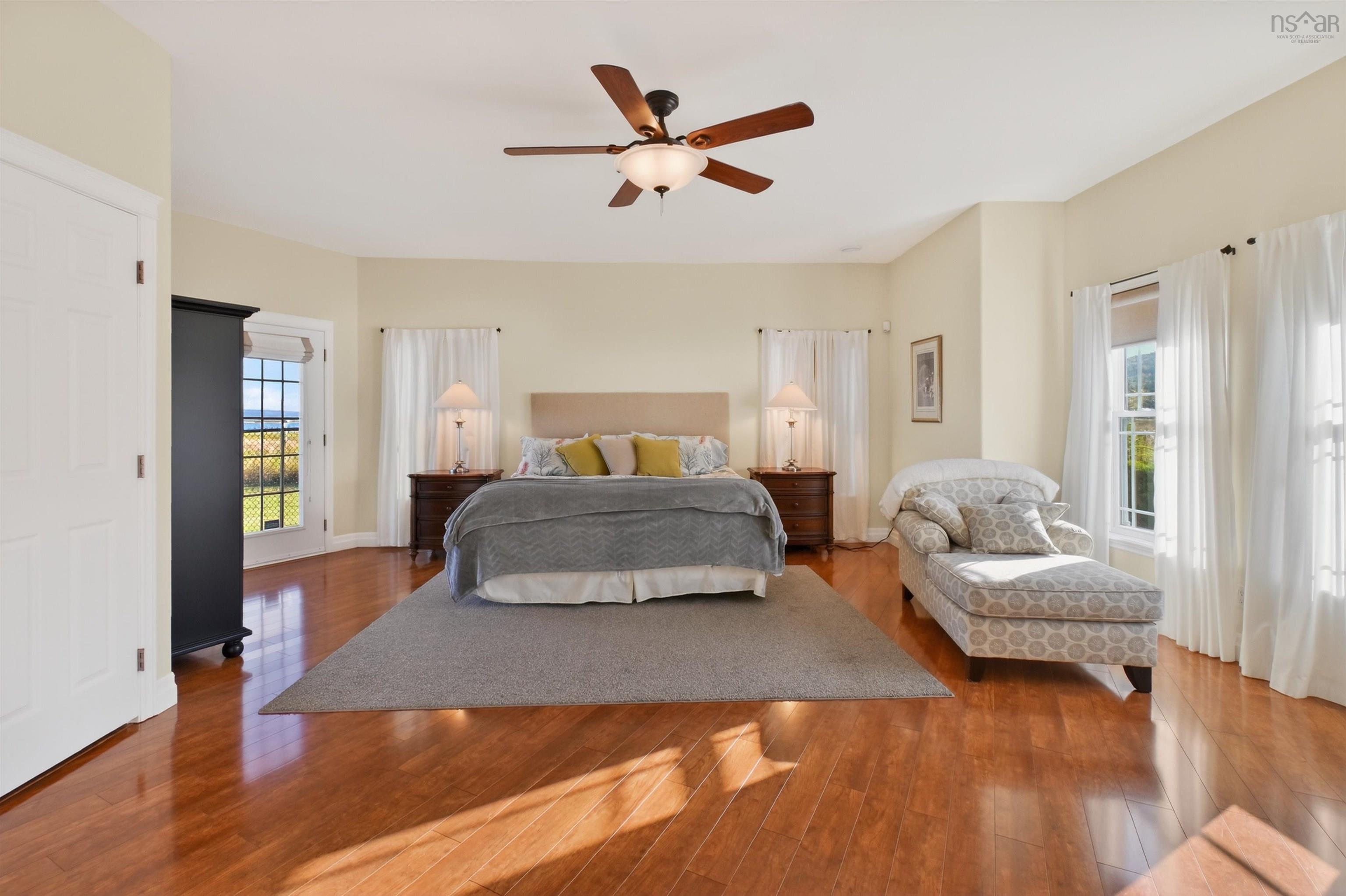 $1,000,000.00: 7914 East Bay Highway, Big Pond Centre