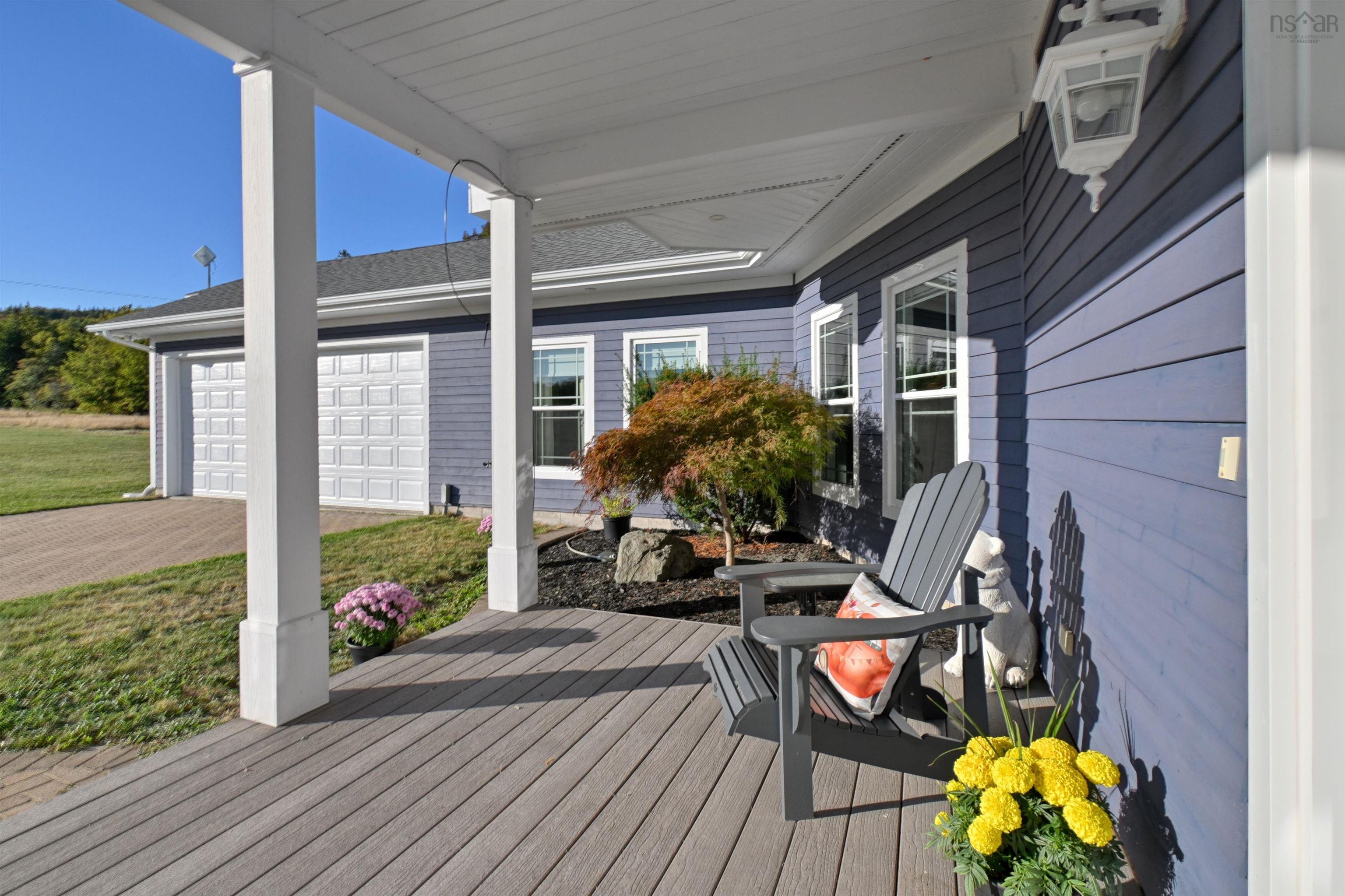 $1,000,000.00: 7914 East Bay Highway, Big Pond Centre