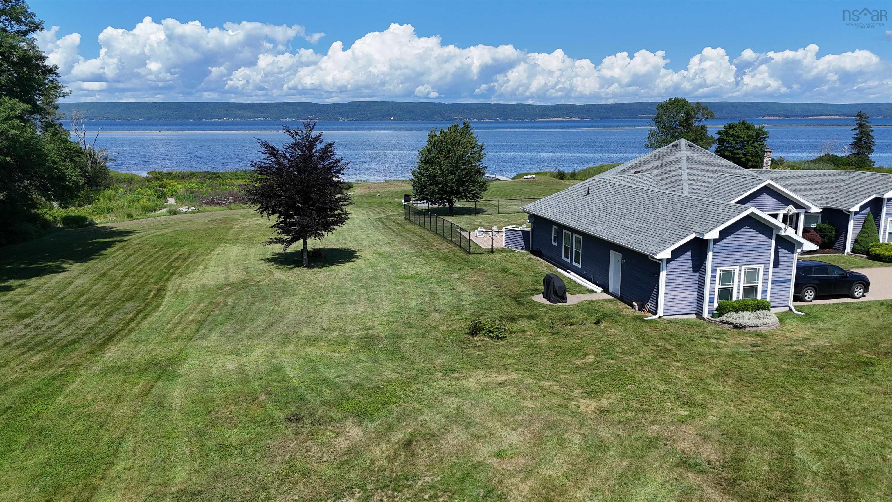 $1,000,000.00: 7914 East Bay Highway, Big Pond Centre
