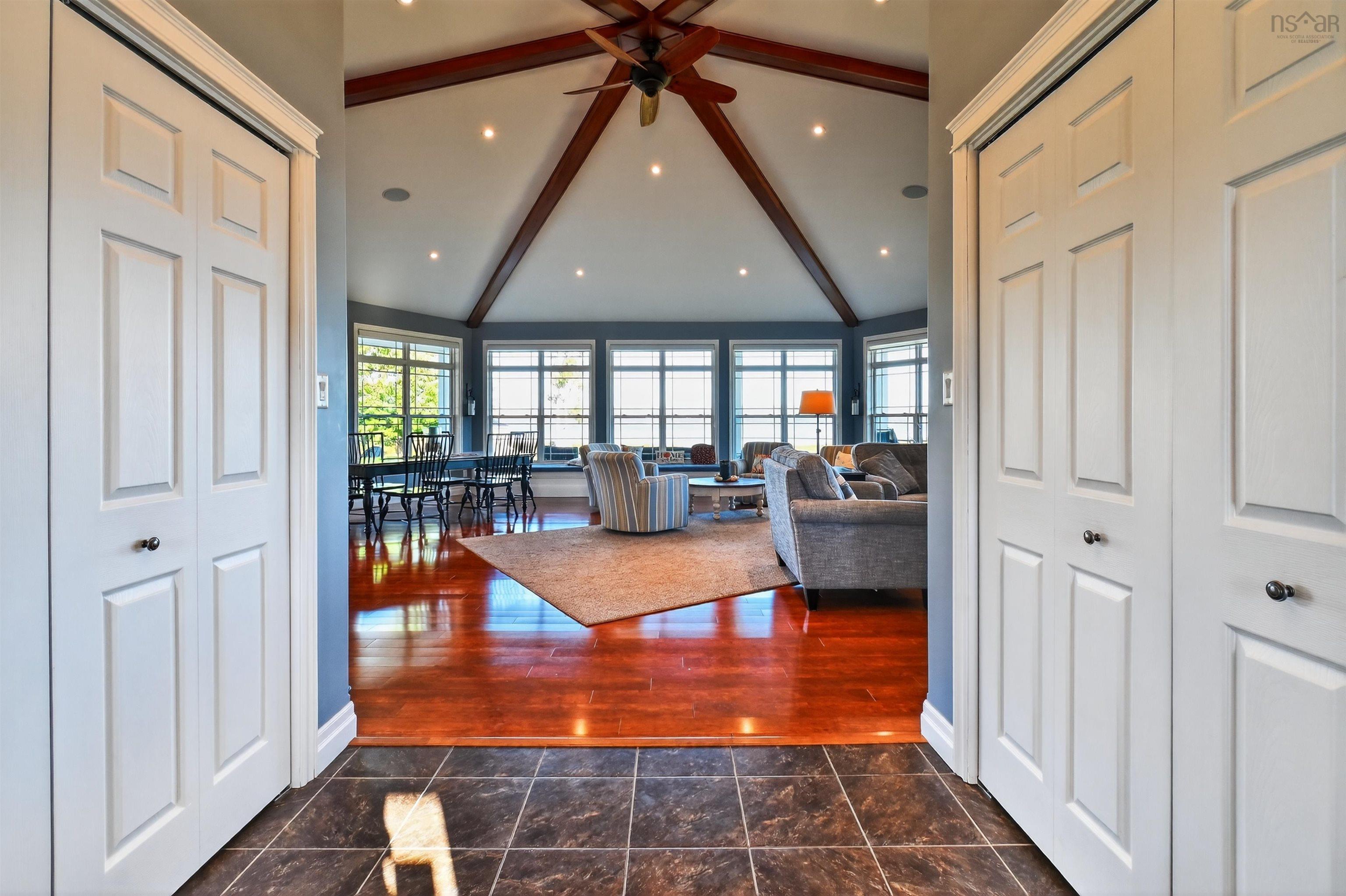 $1,000,000.00: 7914 East Bay Highway, Big Pond Centre