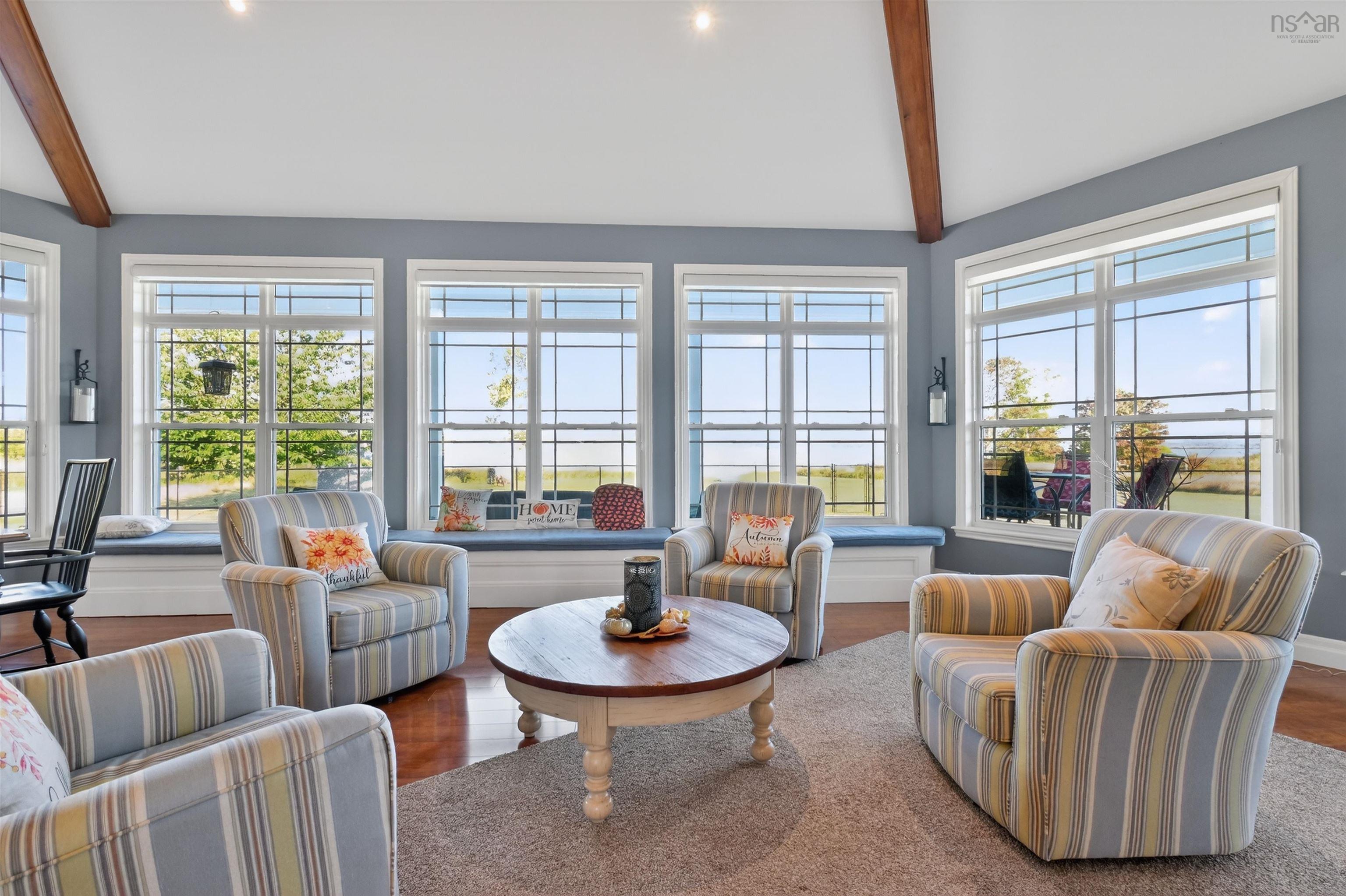 $1,000,000.00: 7914 East Bay Highway, Big Pond Centre