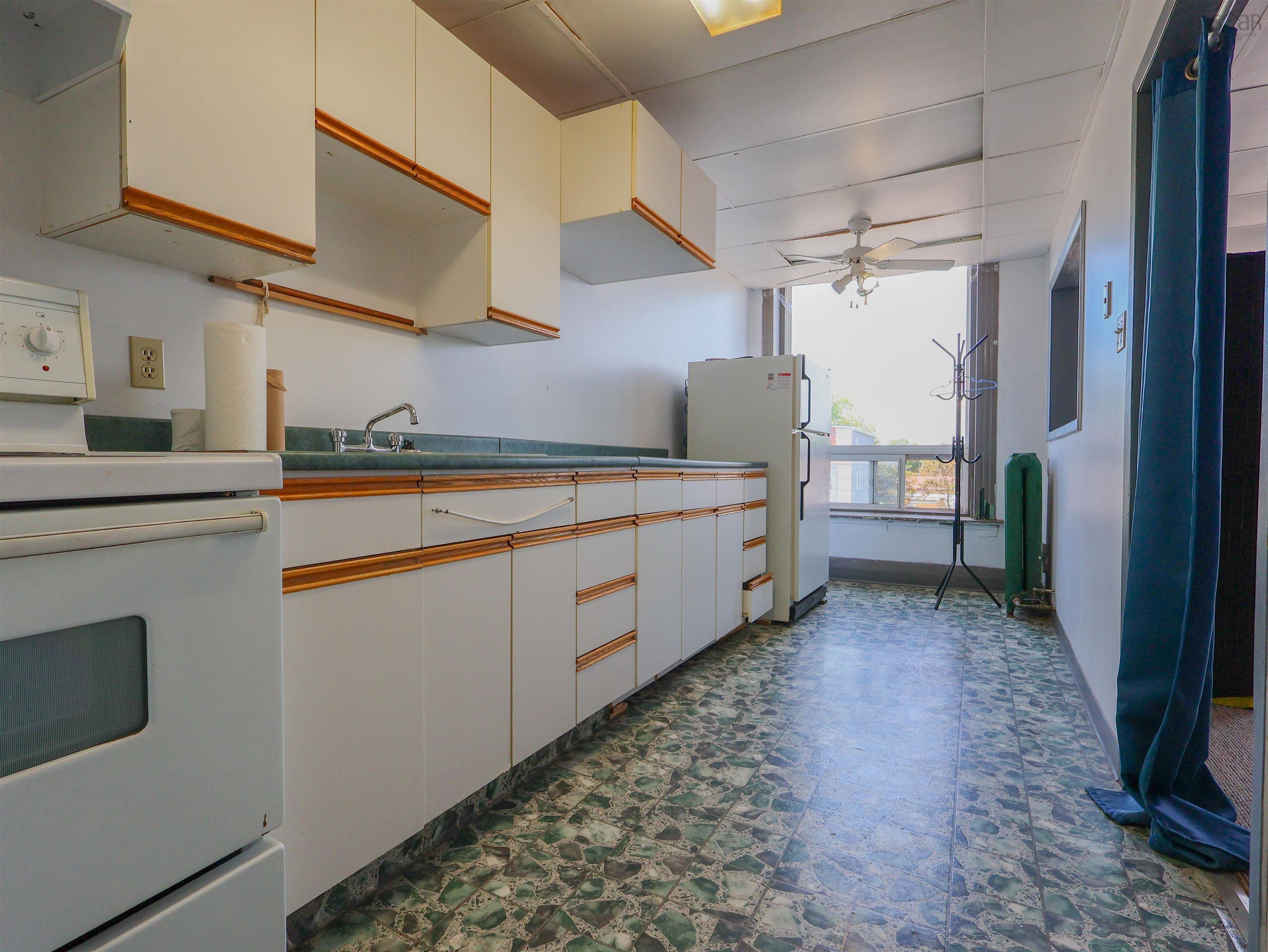 $240,000.00: 109 Victoria Street E, Amherst