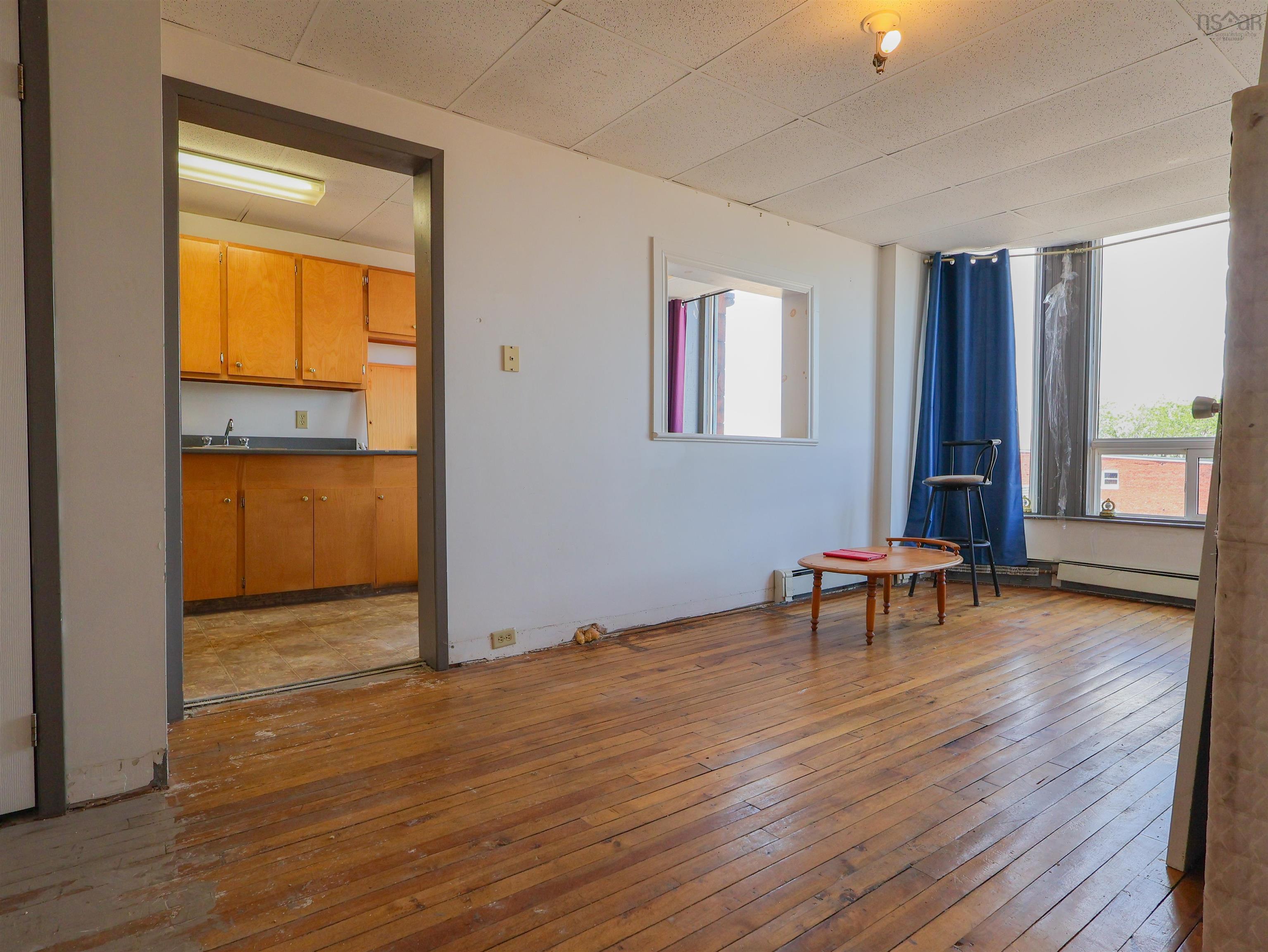 $240,000.00: 109 Victoria Street E, Amherst