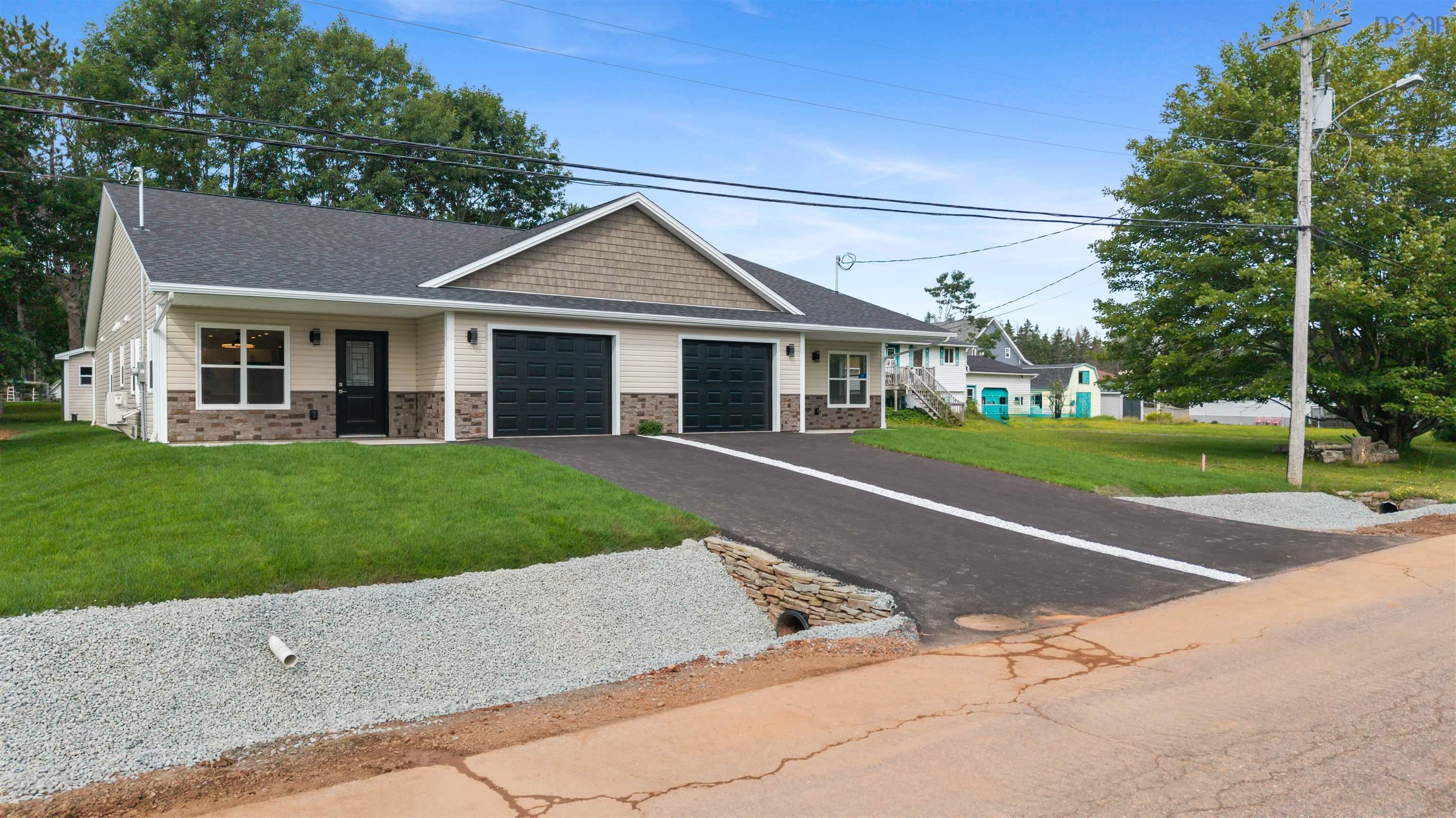 $429,500.00: 17 Sunset Lane   Valley, Valley