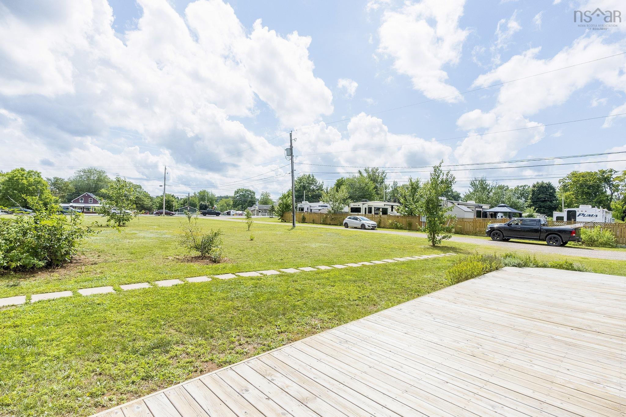 $1,190,000.00: 13743 & 13725 Highway 1, Wilmot