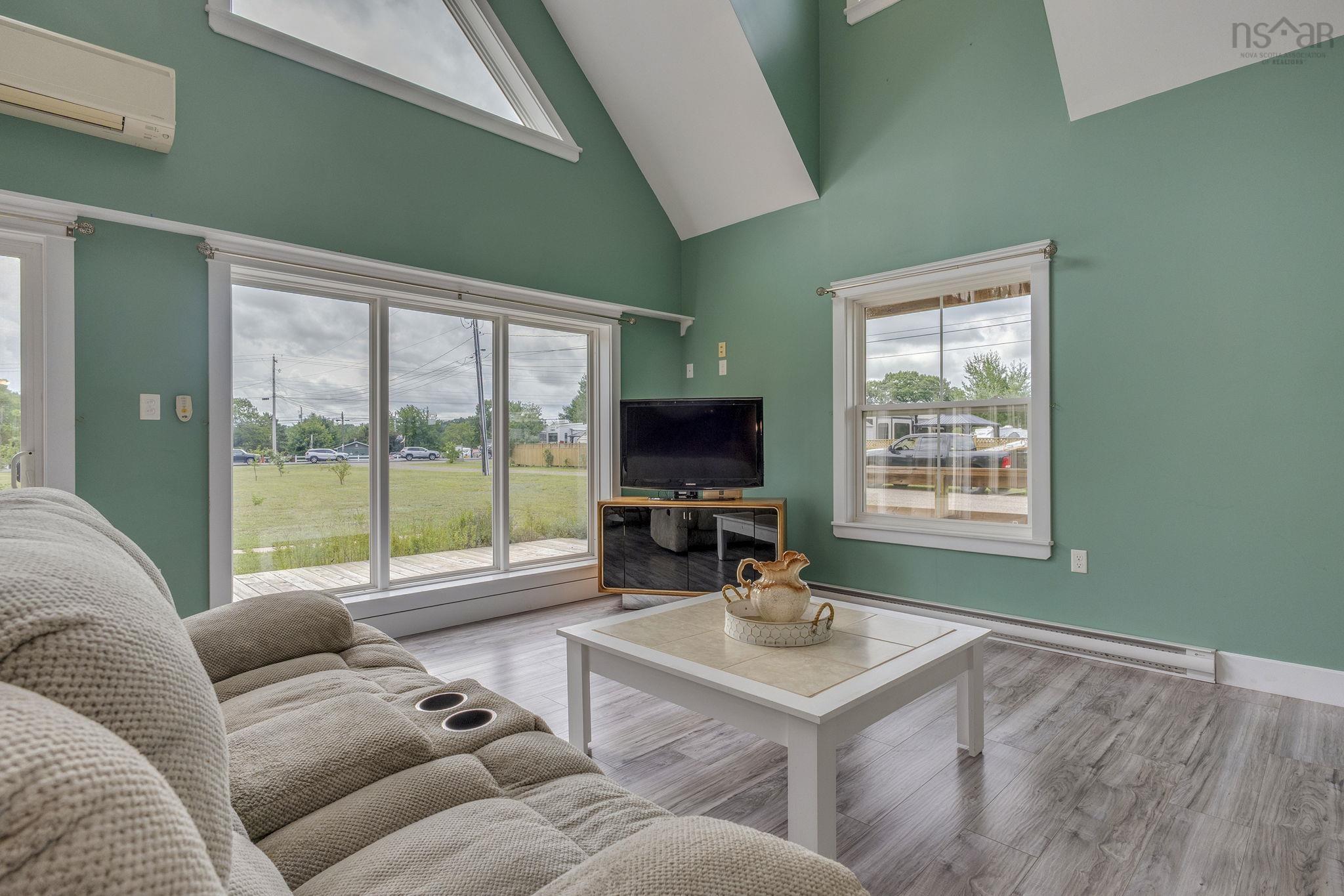$1,190,000.00: 13743 & 13725 Highway 1, Wilmot
