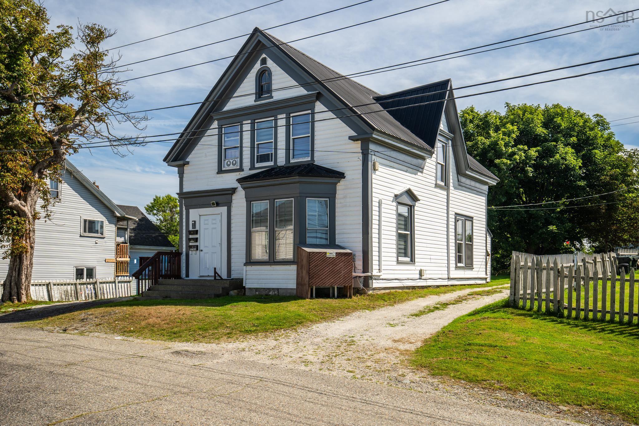 $299,000.00: 1 Butler Street, Yarmouth