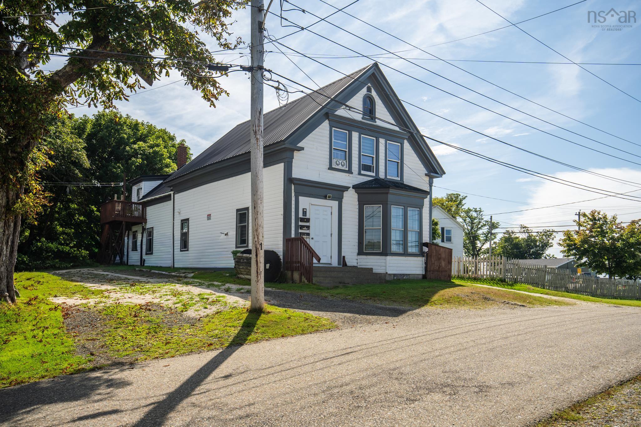 $299,000.00: 1 Butler Street, Yarmouth