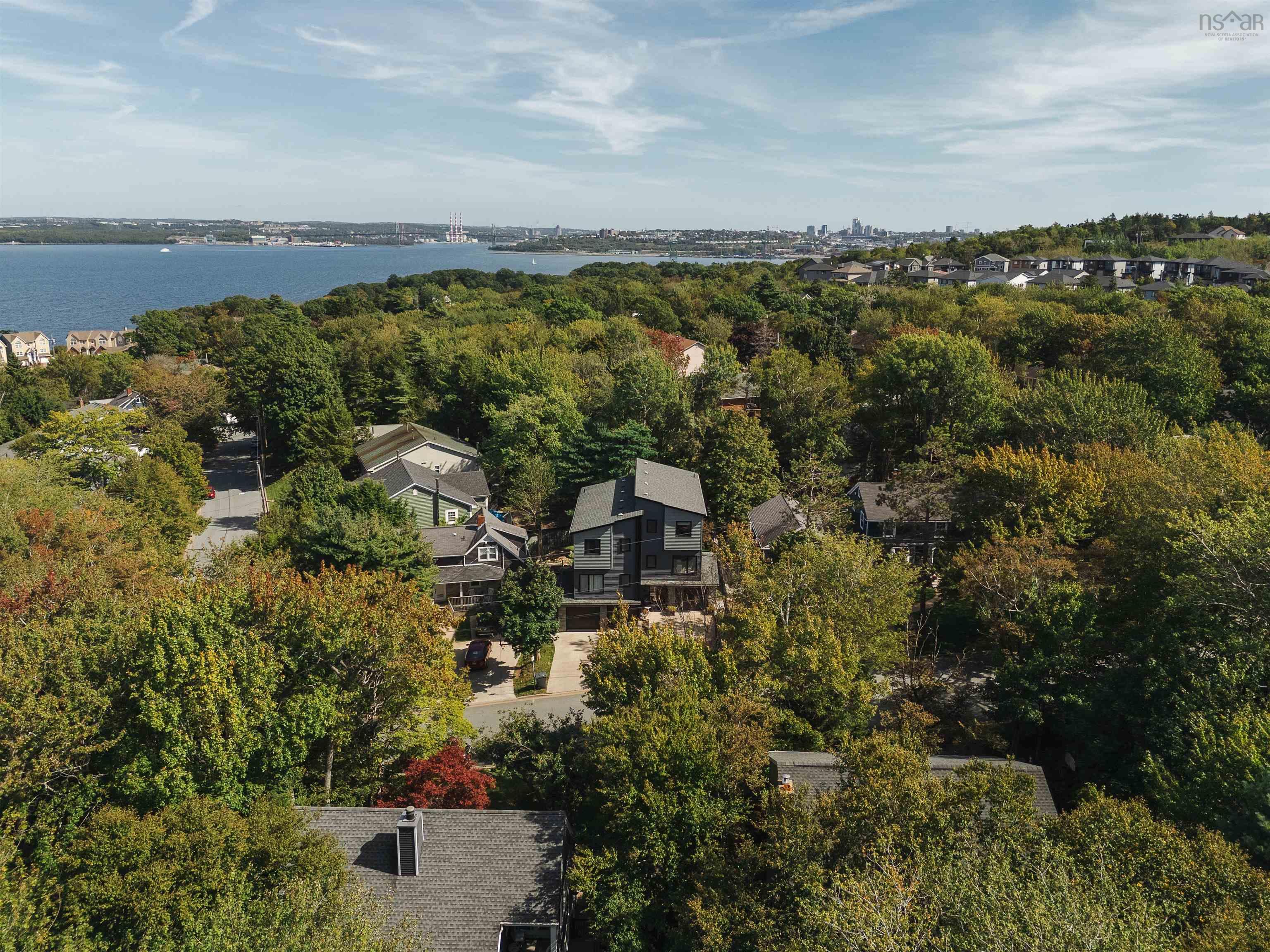 $829,900.00: 28B Rockhaven Drive, Halifax