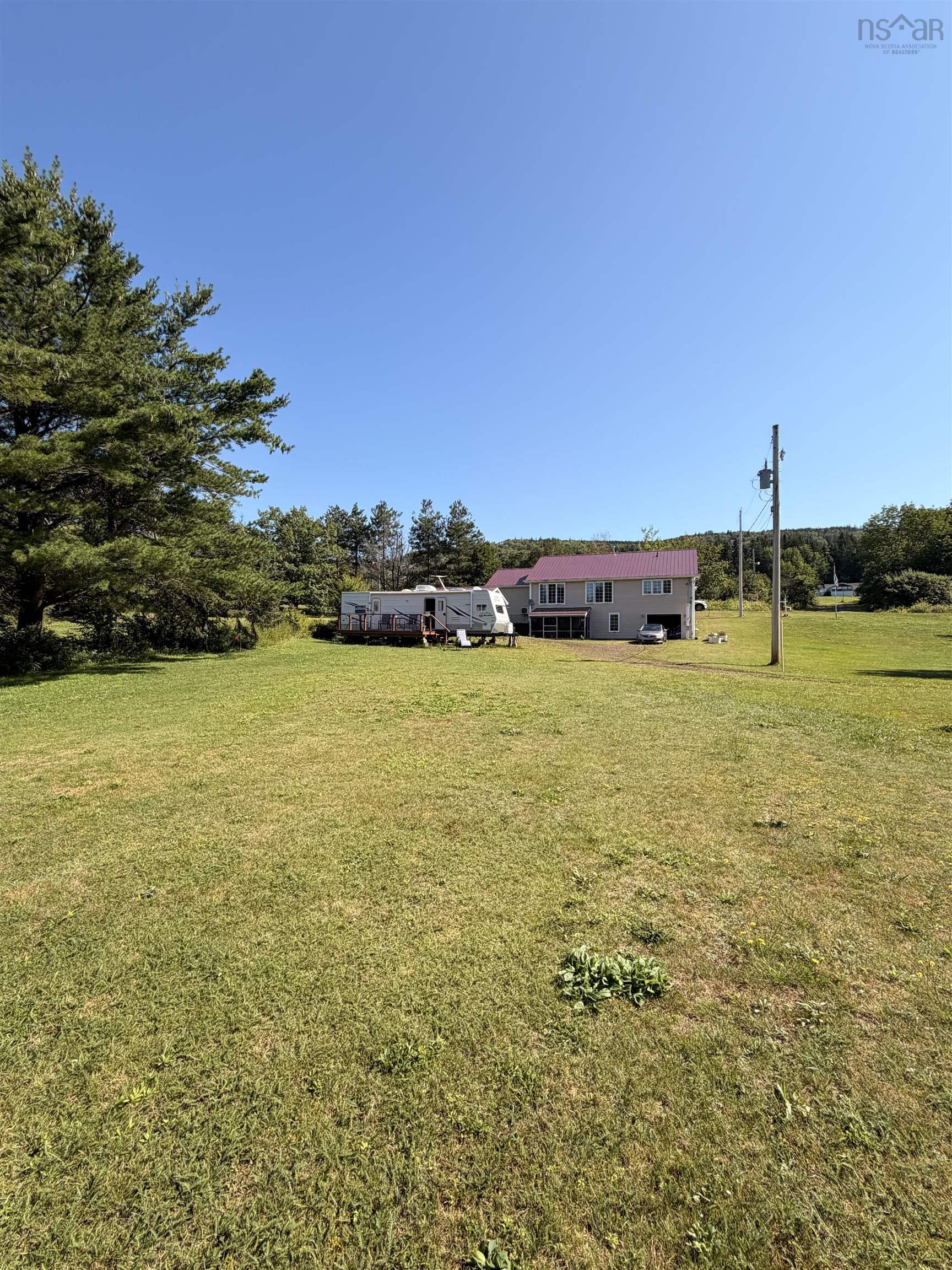 $495,000.00: 395 2941 Highway 395, East Lake Ainslie