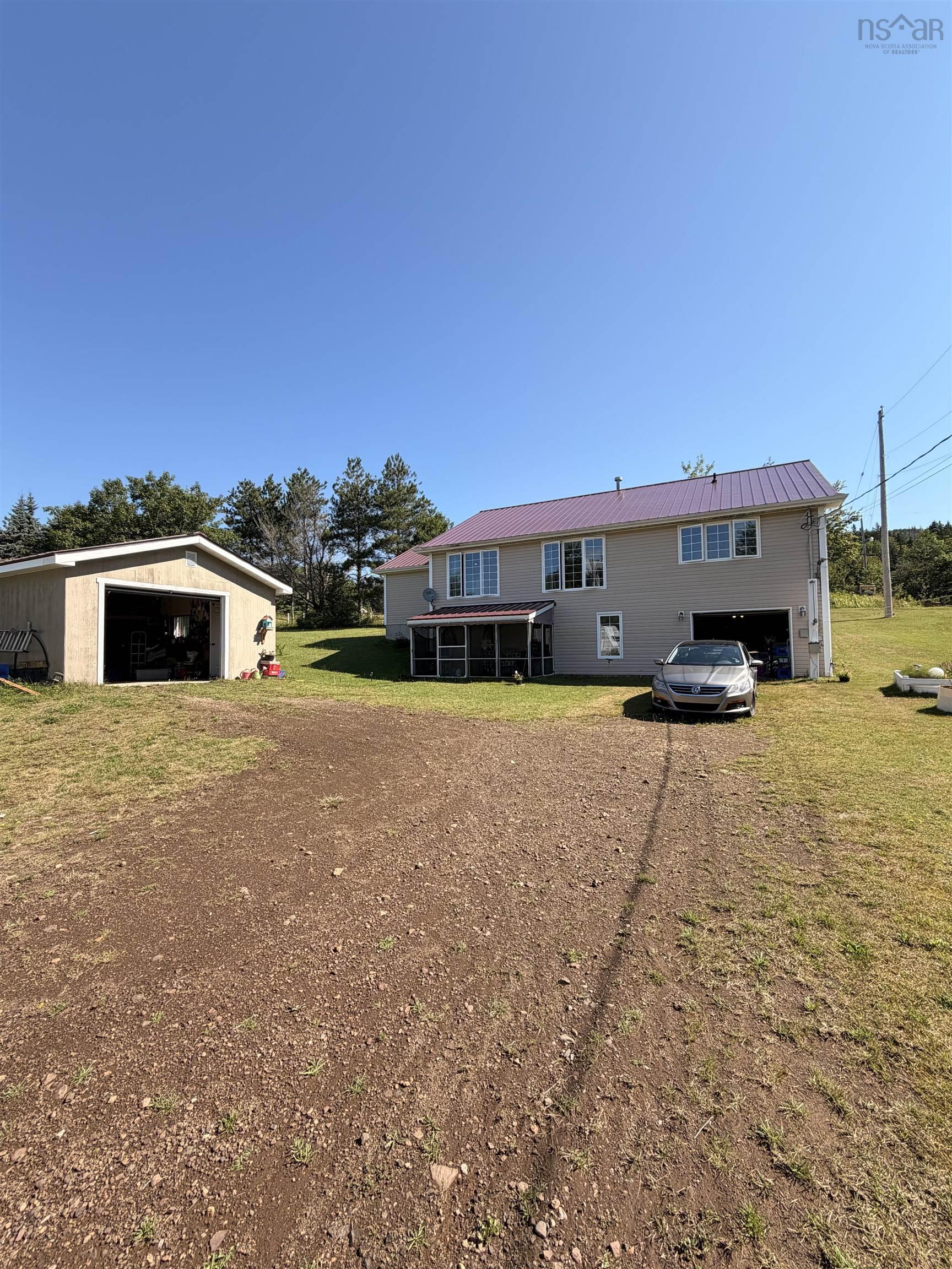 $495,000.00: 395 2941 Highway 395, East Lake Ainslie