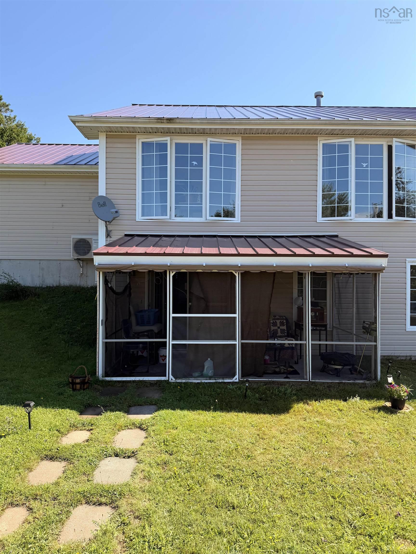 $495,000.00: 395 2941 Highway 395, East Lake Ainslie