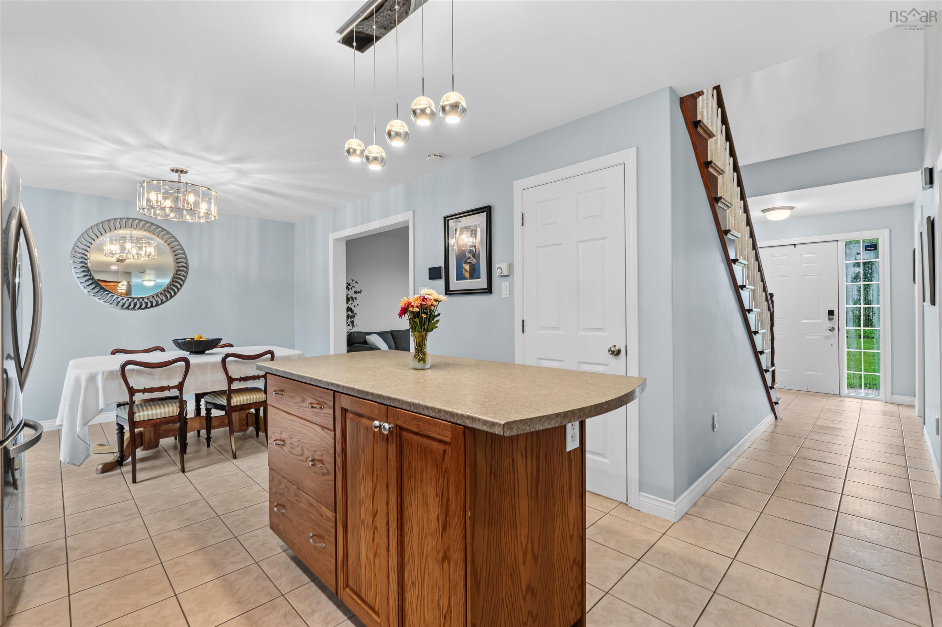 $639,900.00: 271 Newbury Road, Lucasville